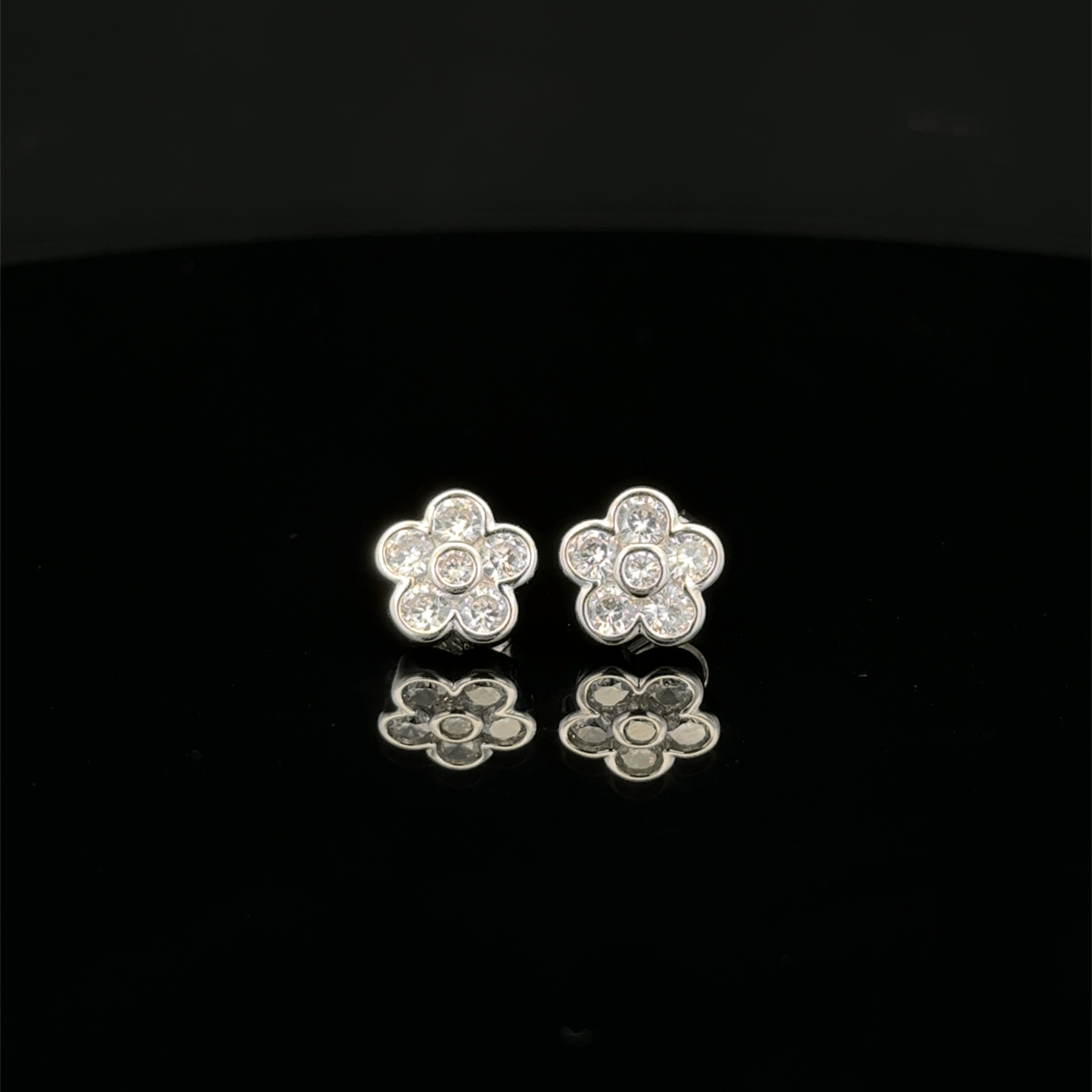 Flower-shaped earrings