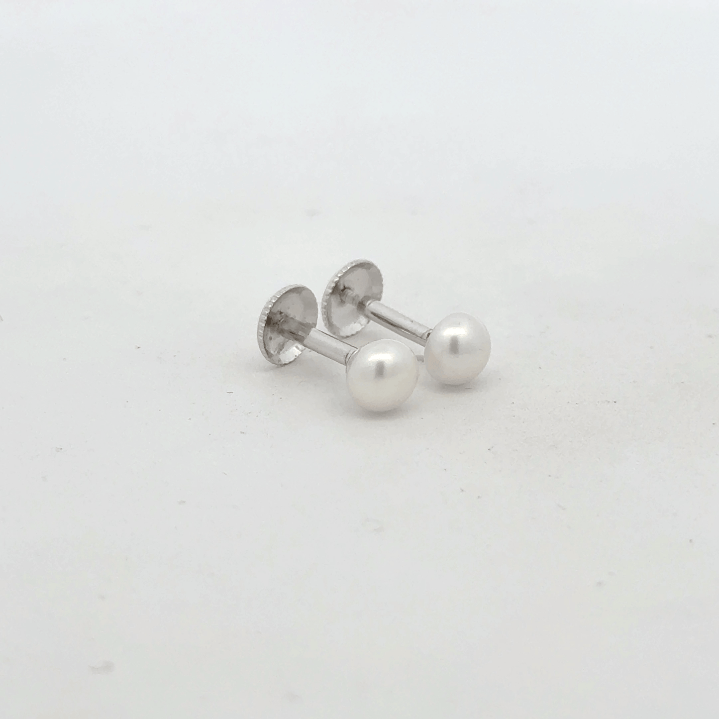 Pearl Earring