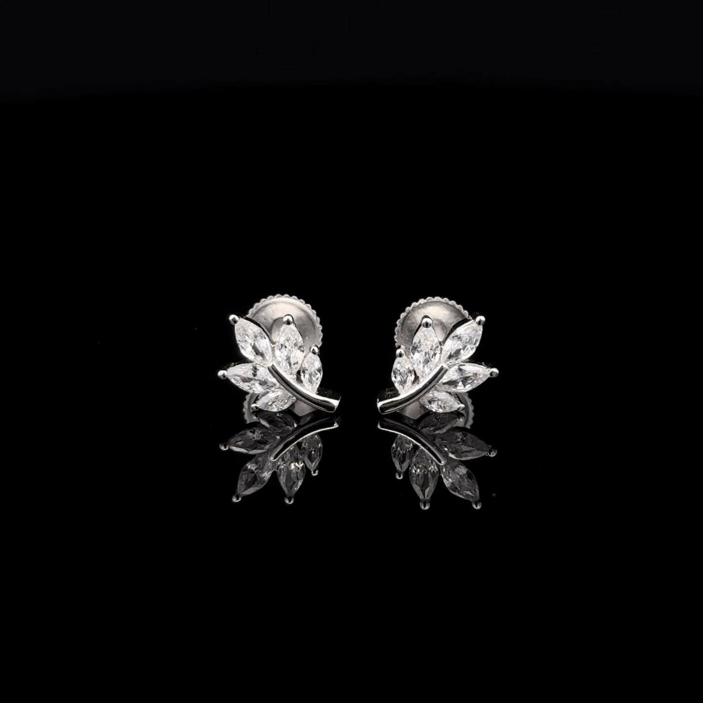 Leaf earring