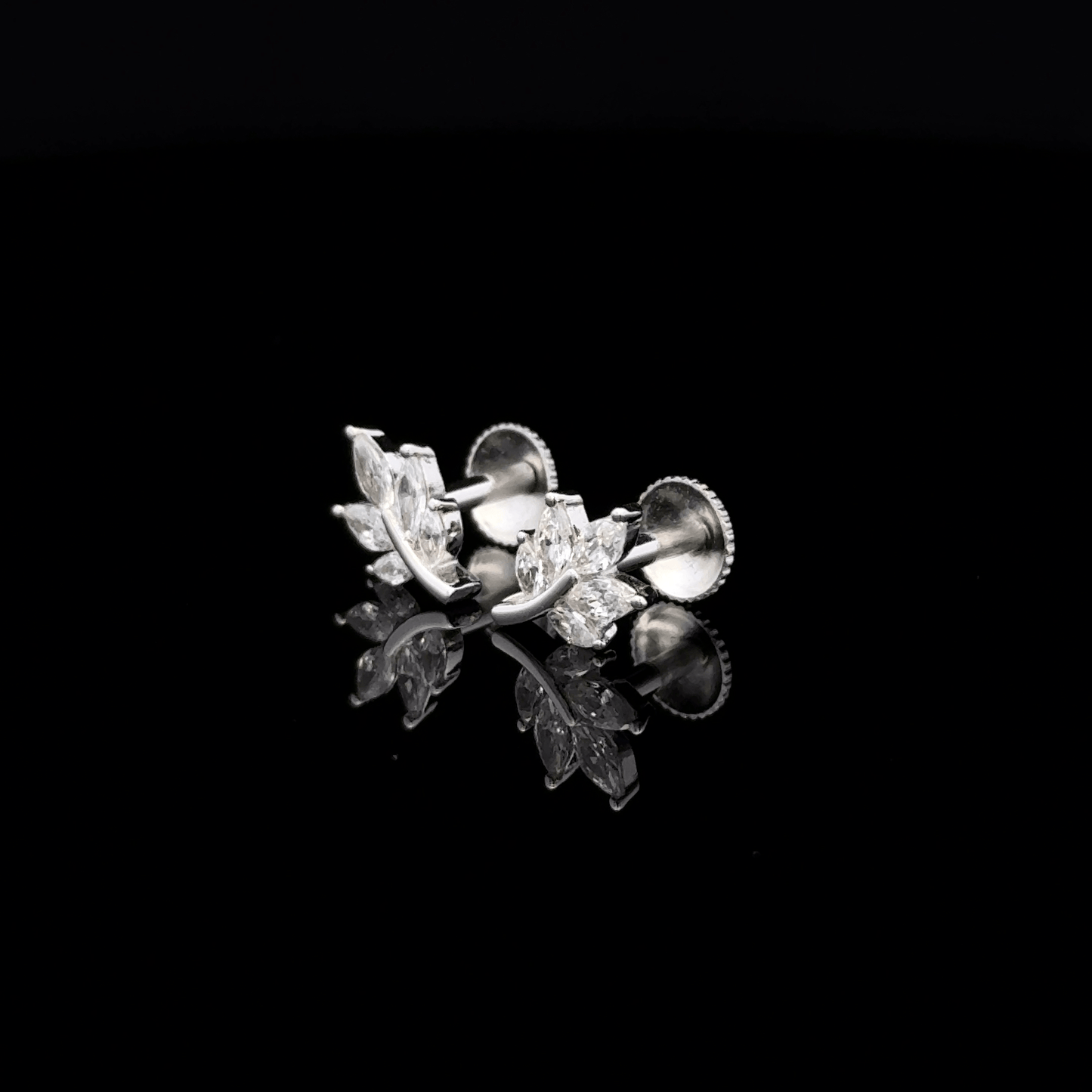 Leaf earring