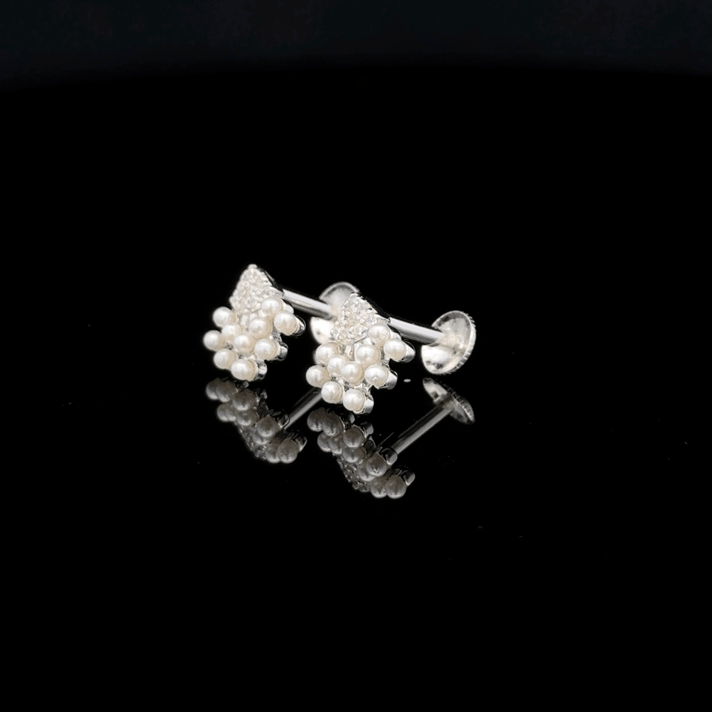Minimalist Pearl Cluster Earrings