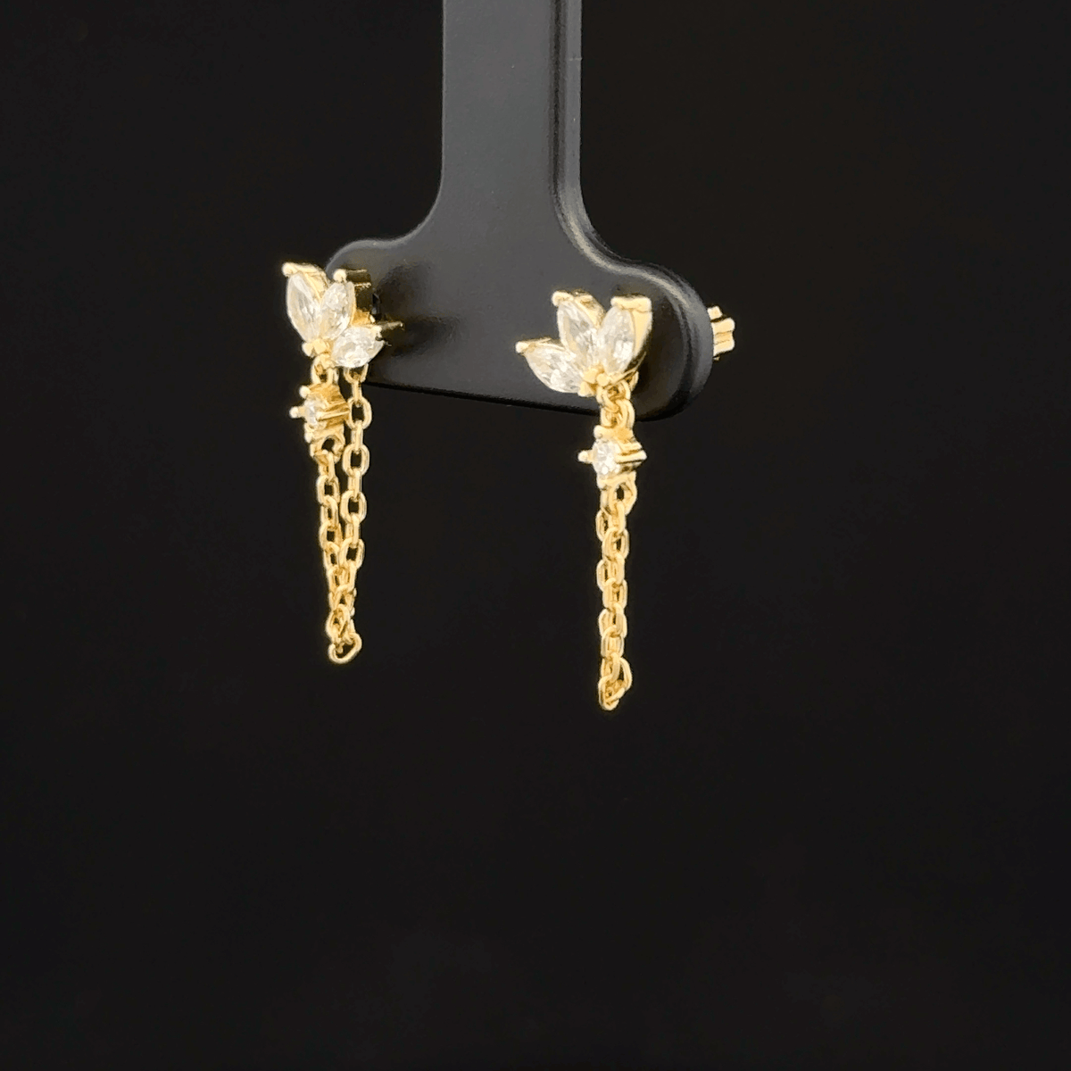 Hanging Second stud