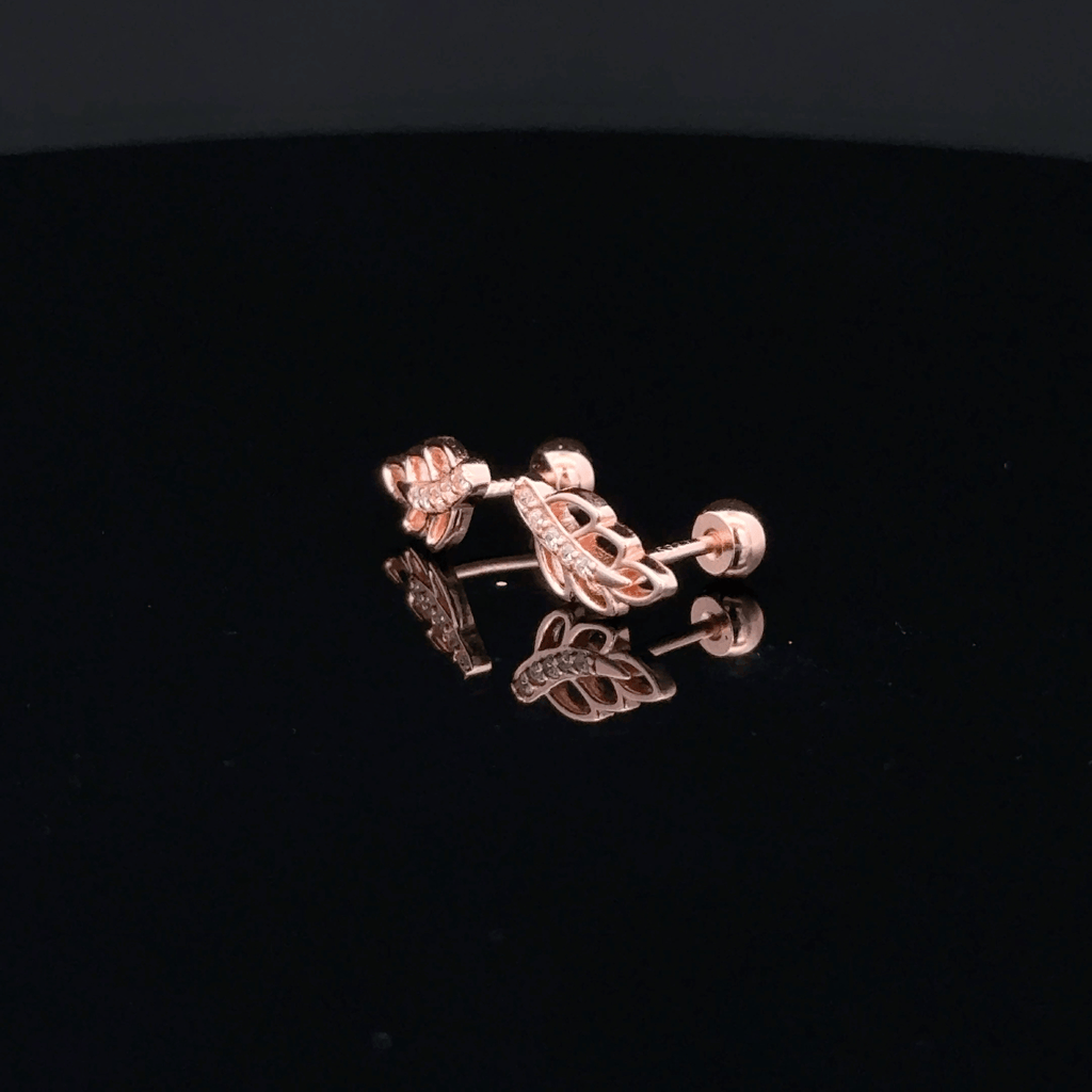 Rosegold Leaf second stud