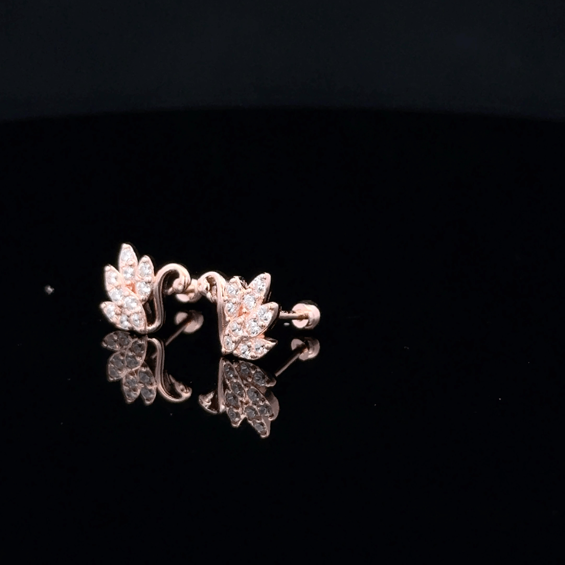 Rosegold Swan Second Stud