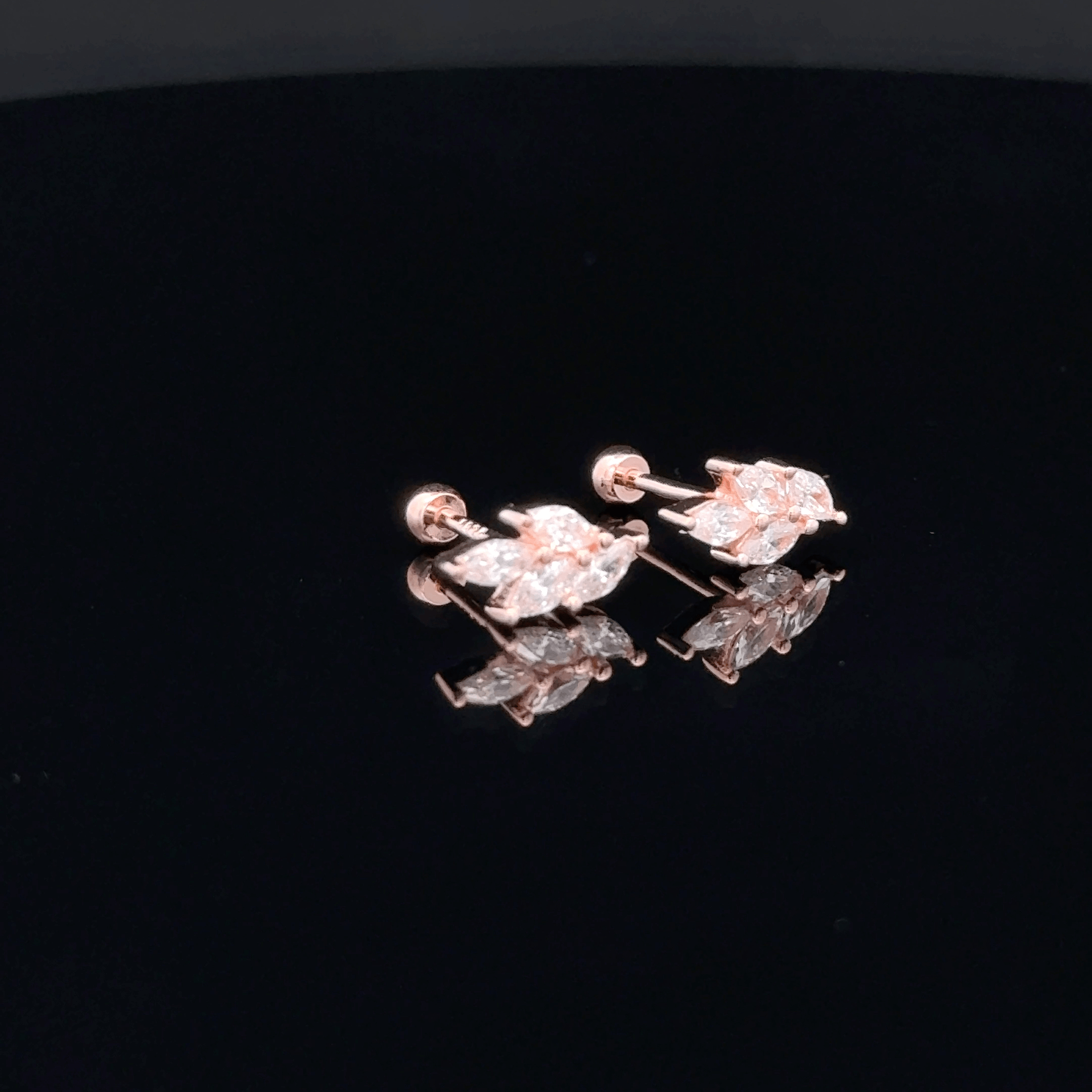 Rosegold Leaf Second Stud