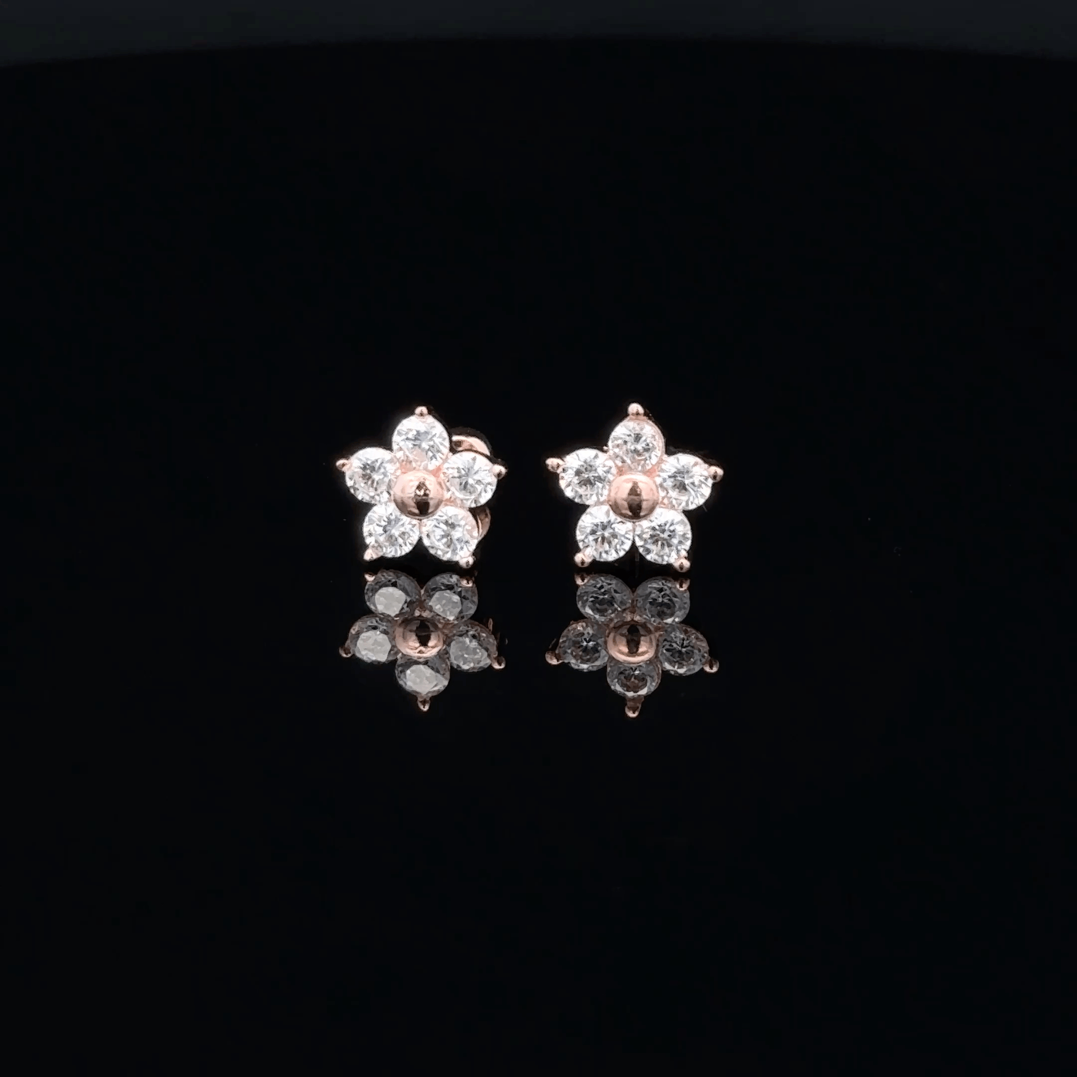 Rose gold star shape second stud
