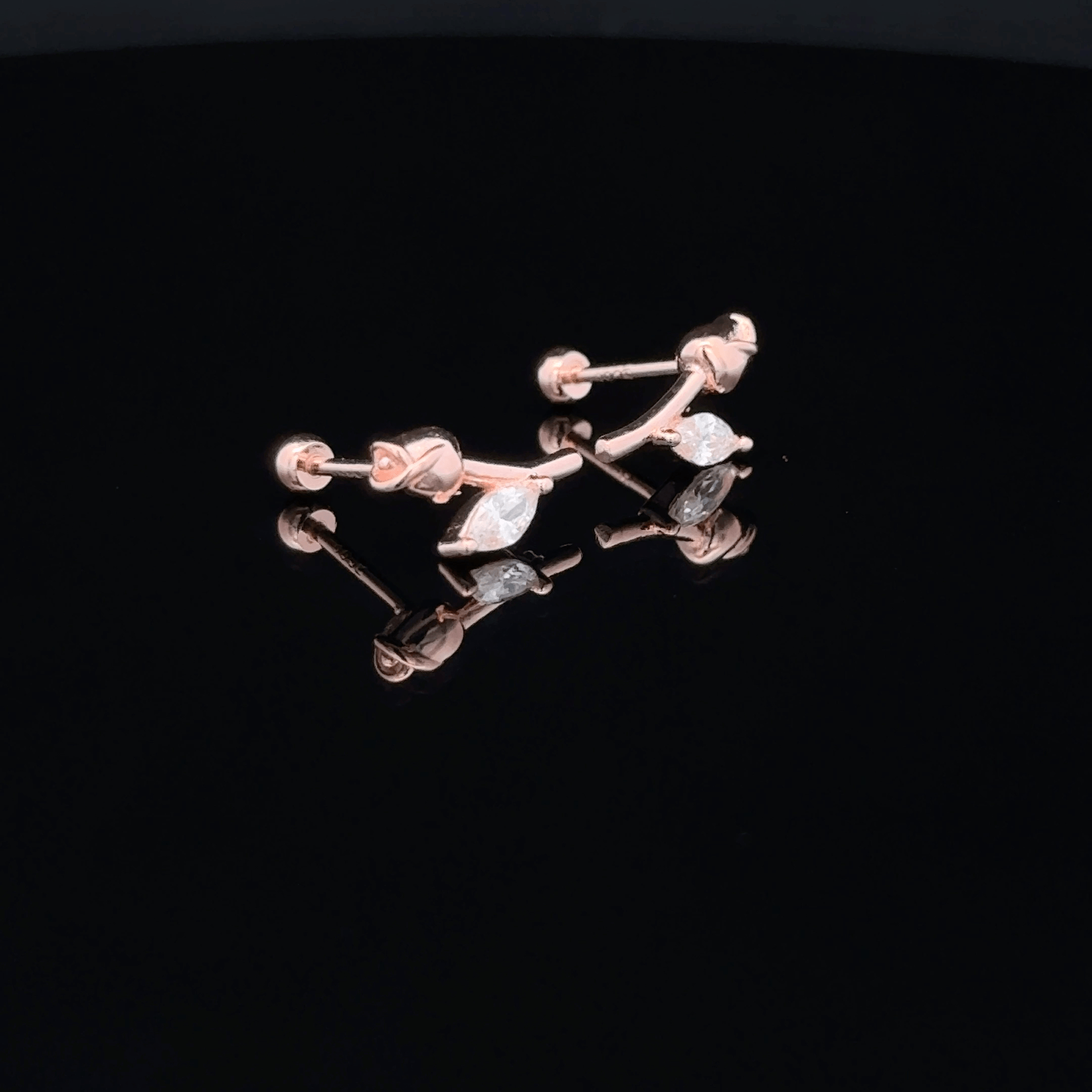Rose gold Flower with leaf second stud