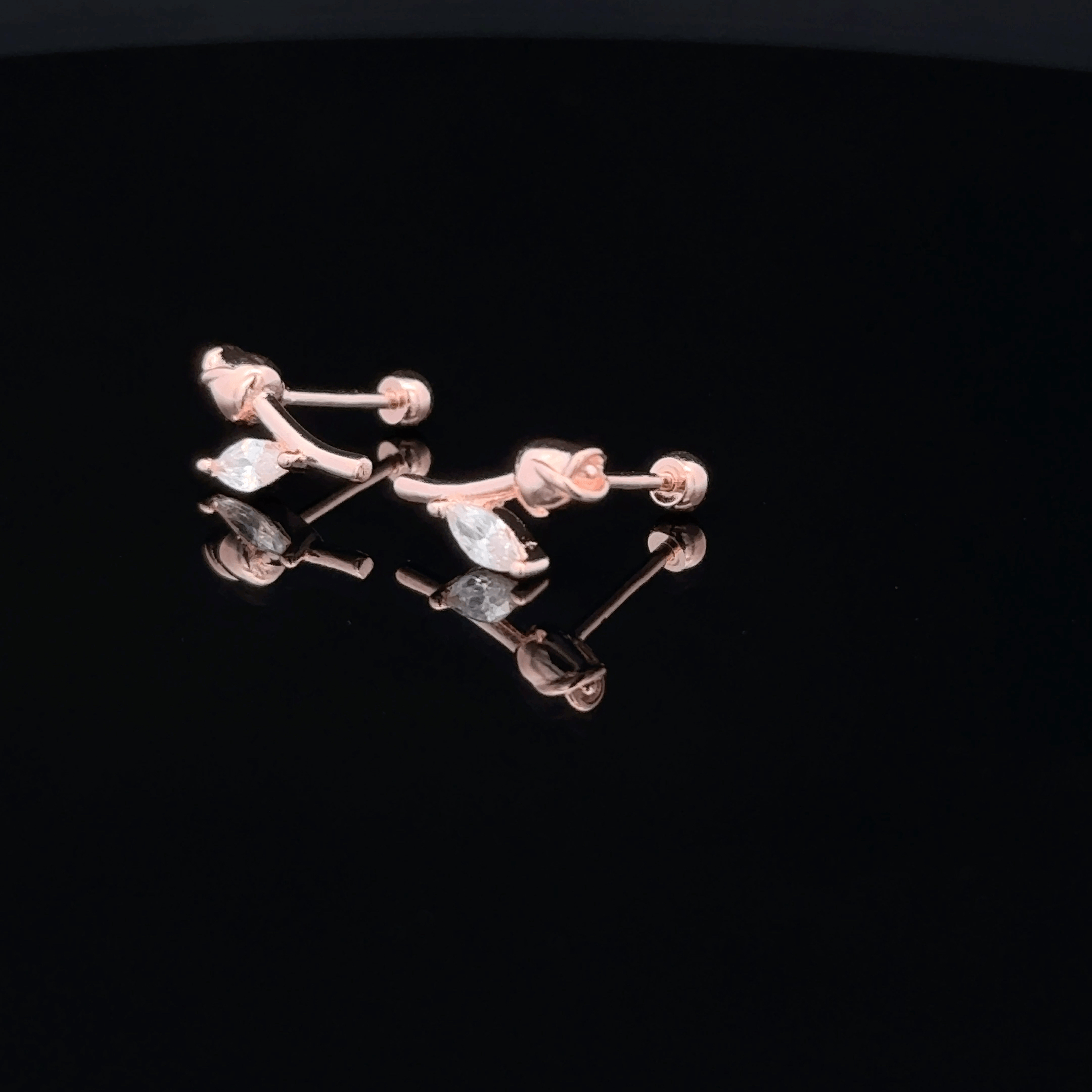 Rose gold Flower with leaf second stud