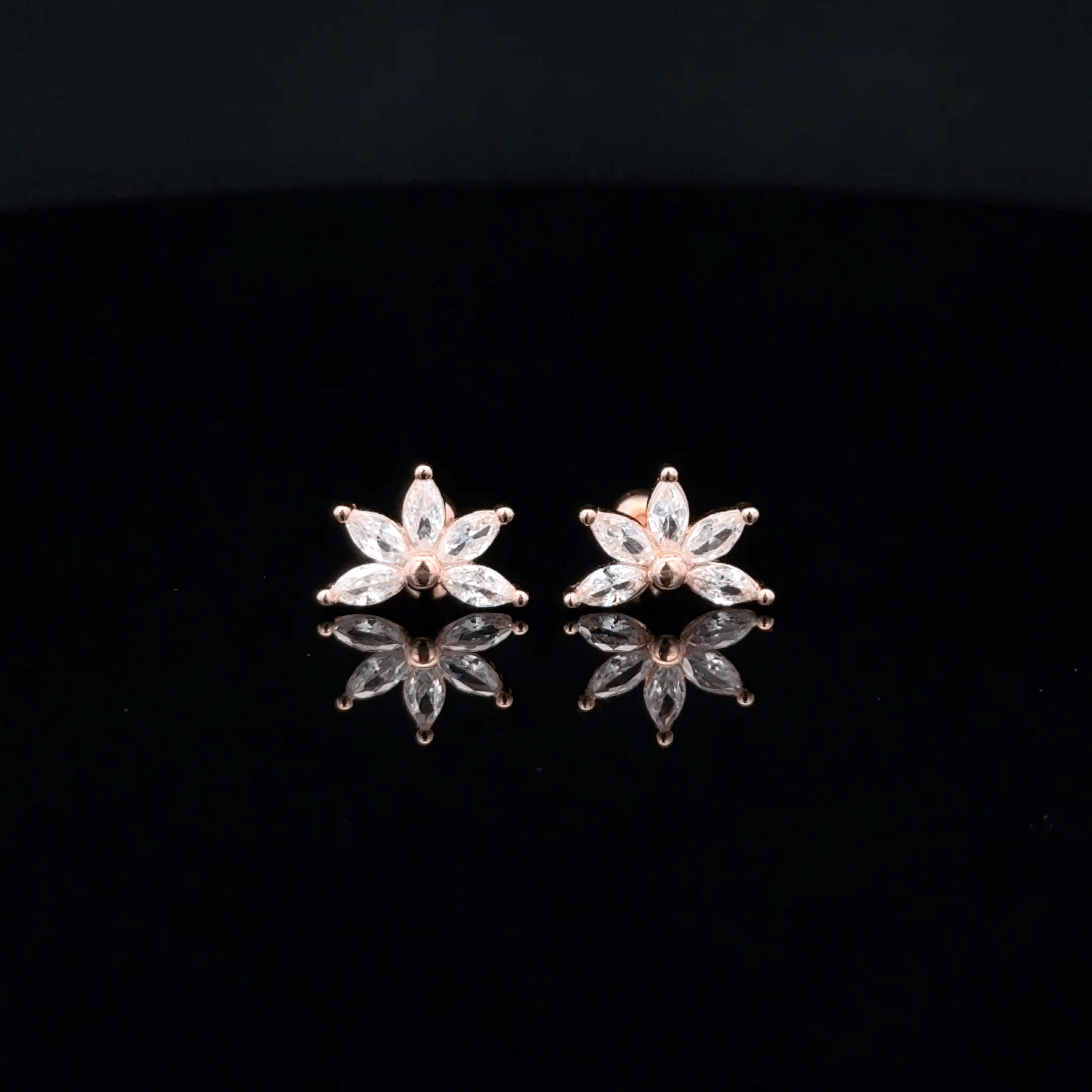 Rosegold Leaf Second stud