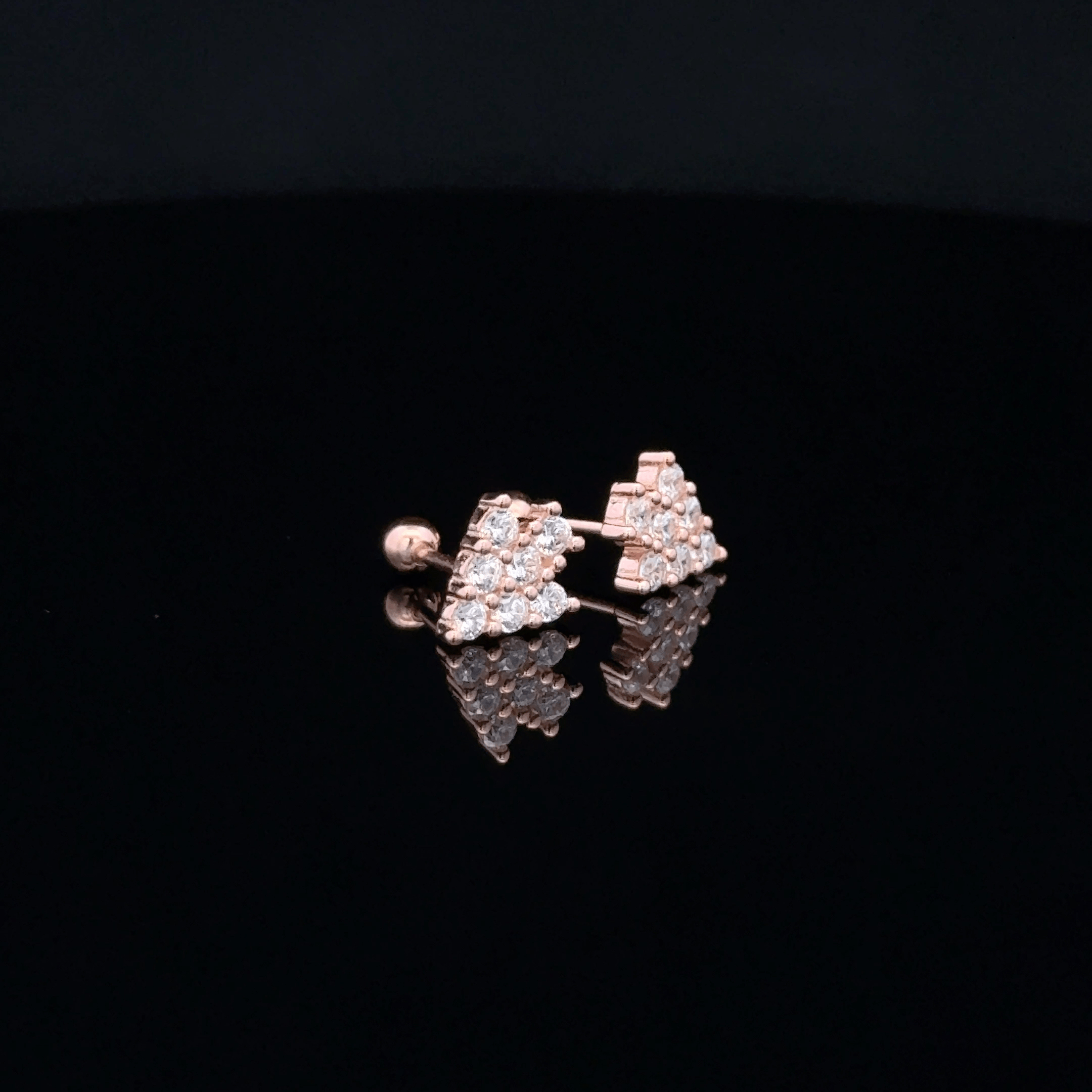 Rose gold Arrow shape second stud