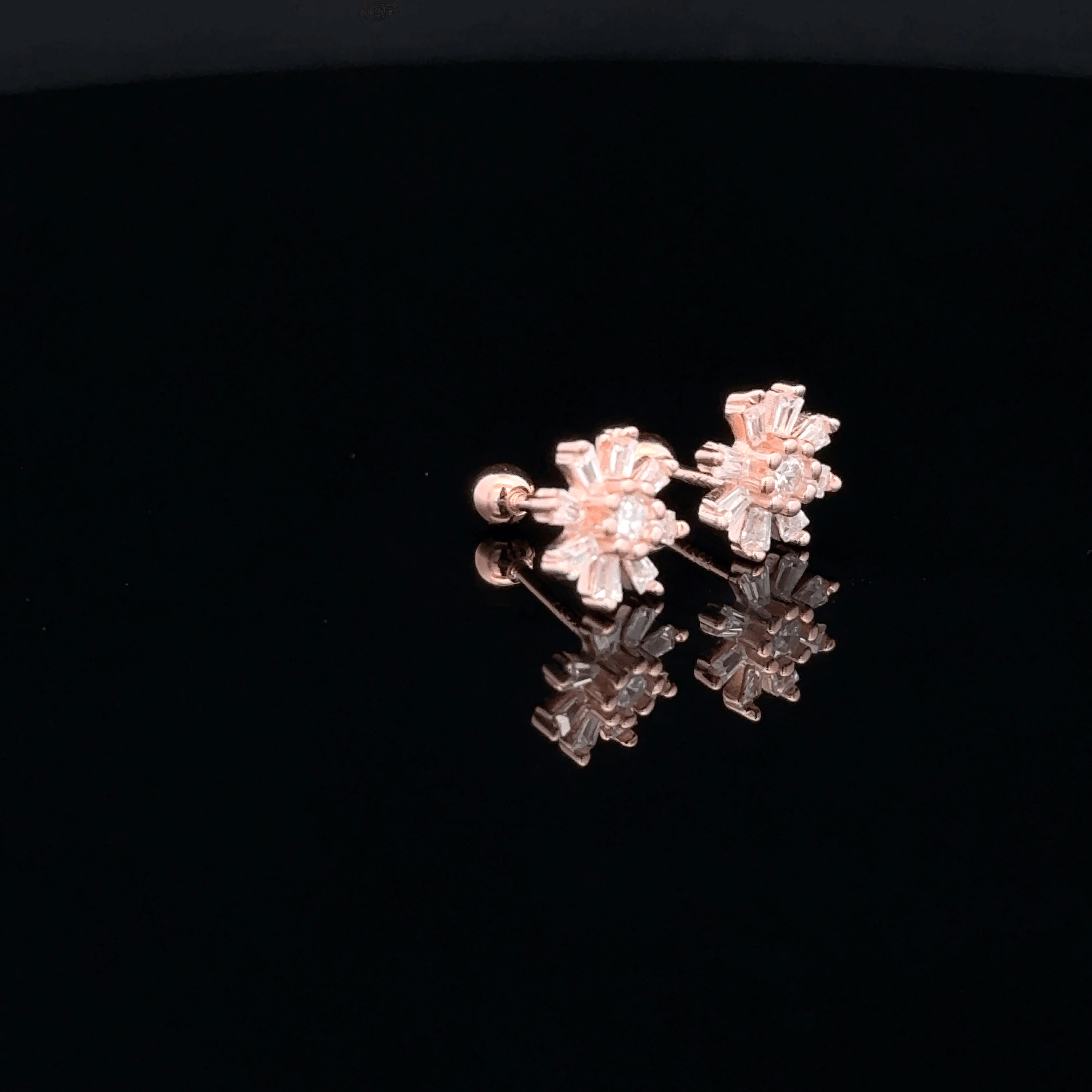 Rose gold flower shape second stud