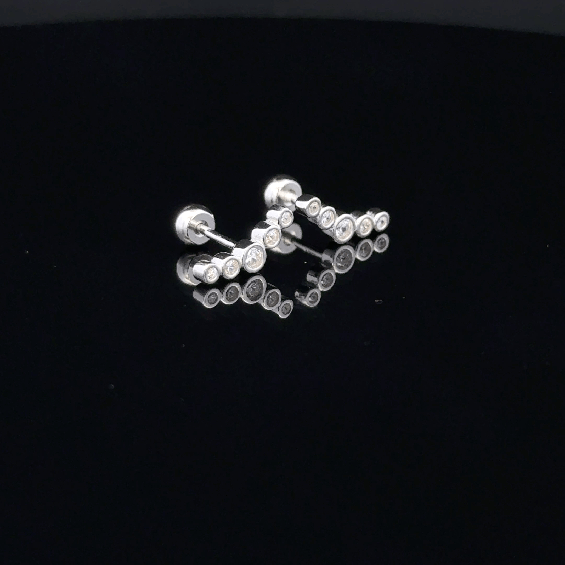 Silver 5 Stone Second Stud
