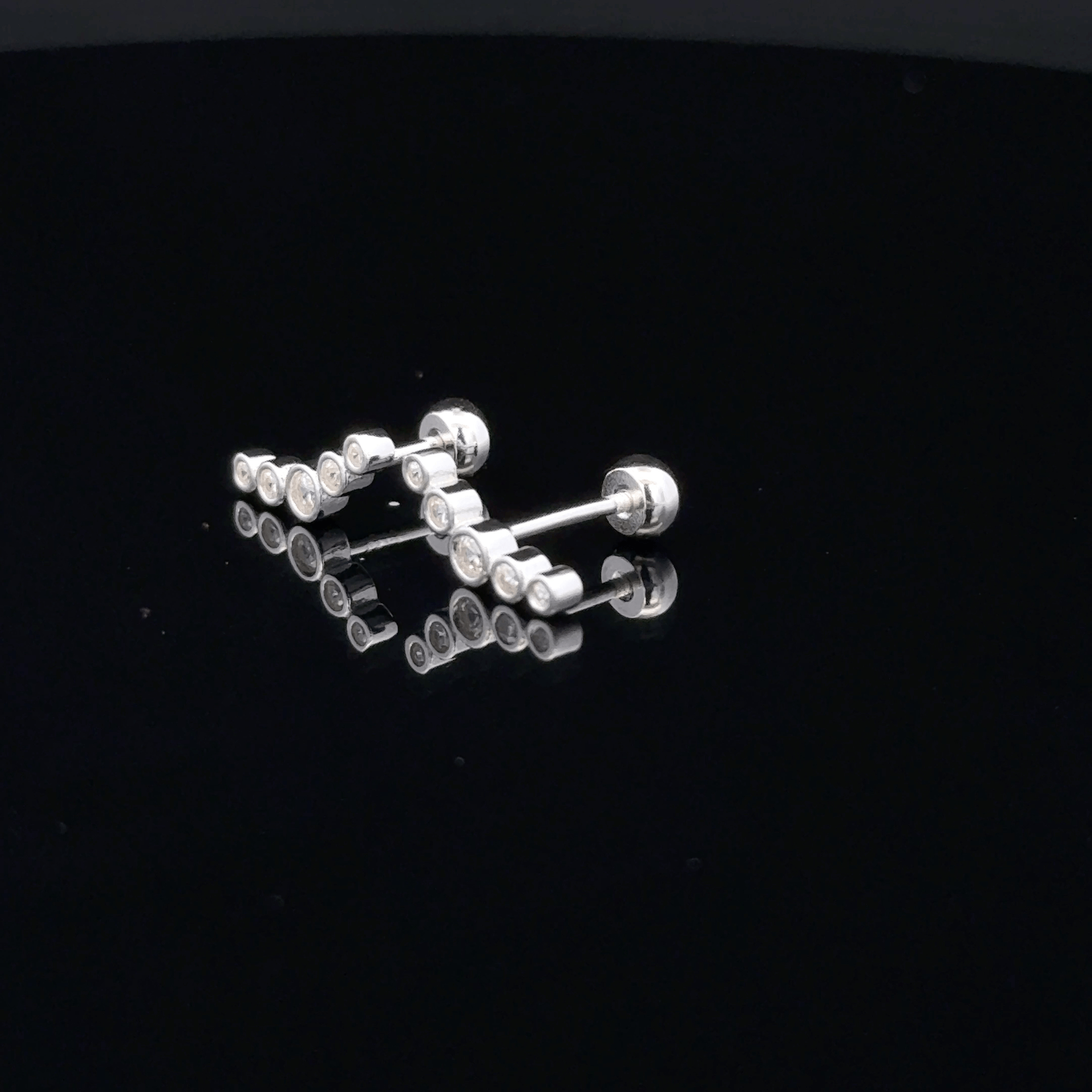 Silver 5 Stone Second Stud