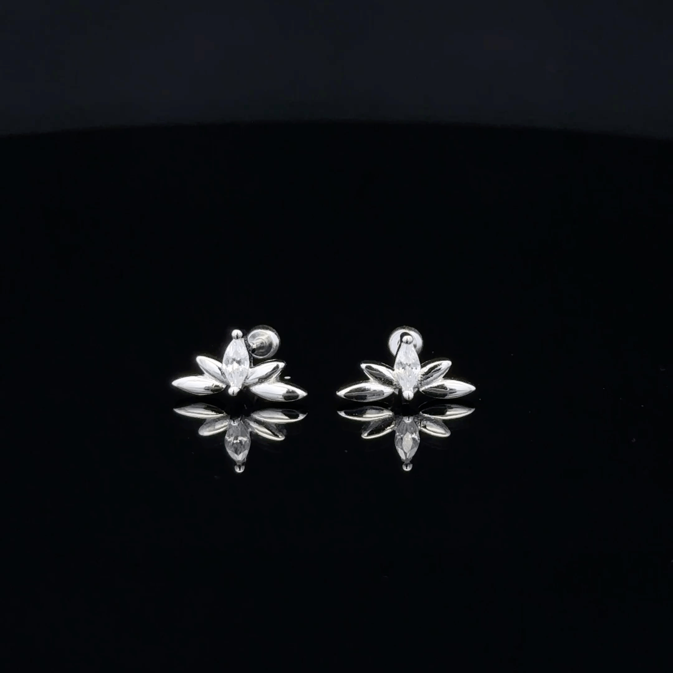 Silver 5 Stone Second Stud