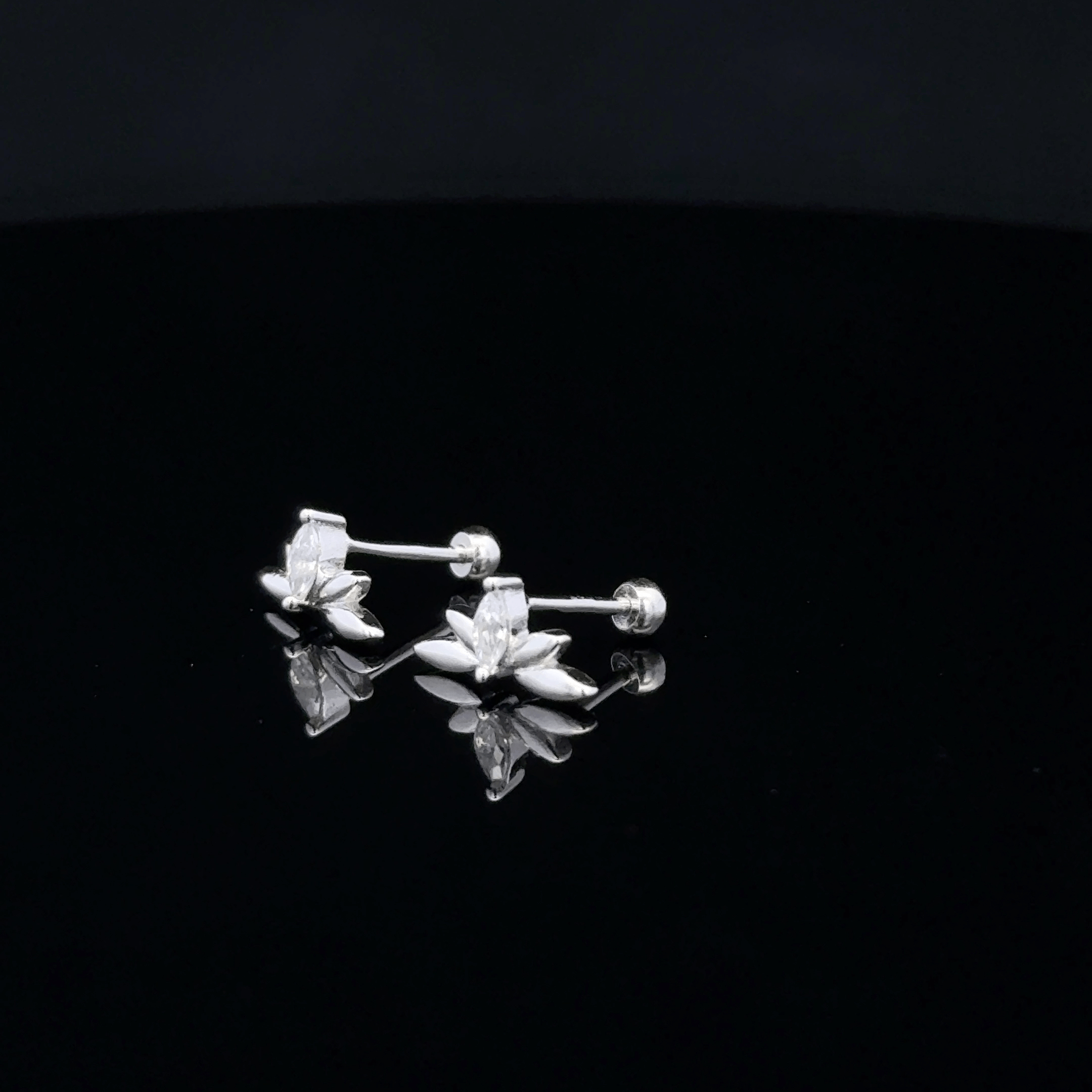 Silver 5 Stone Second Stud