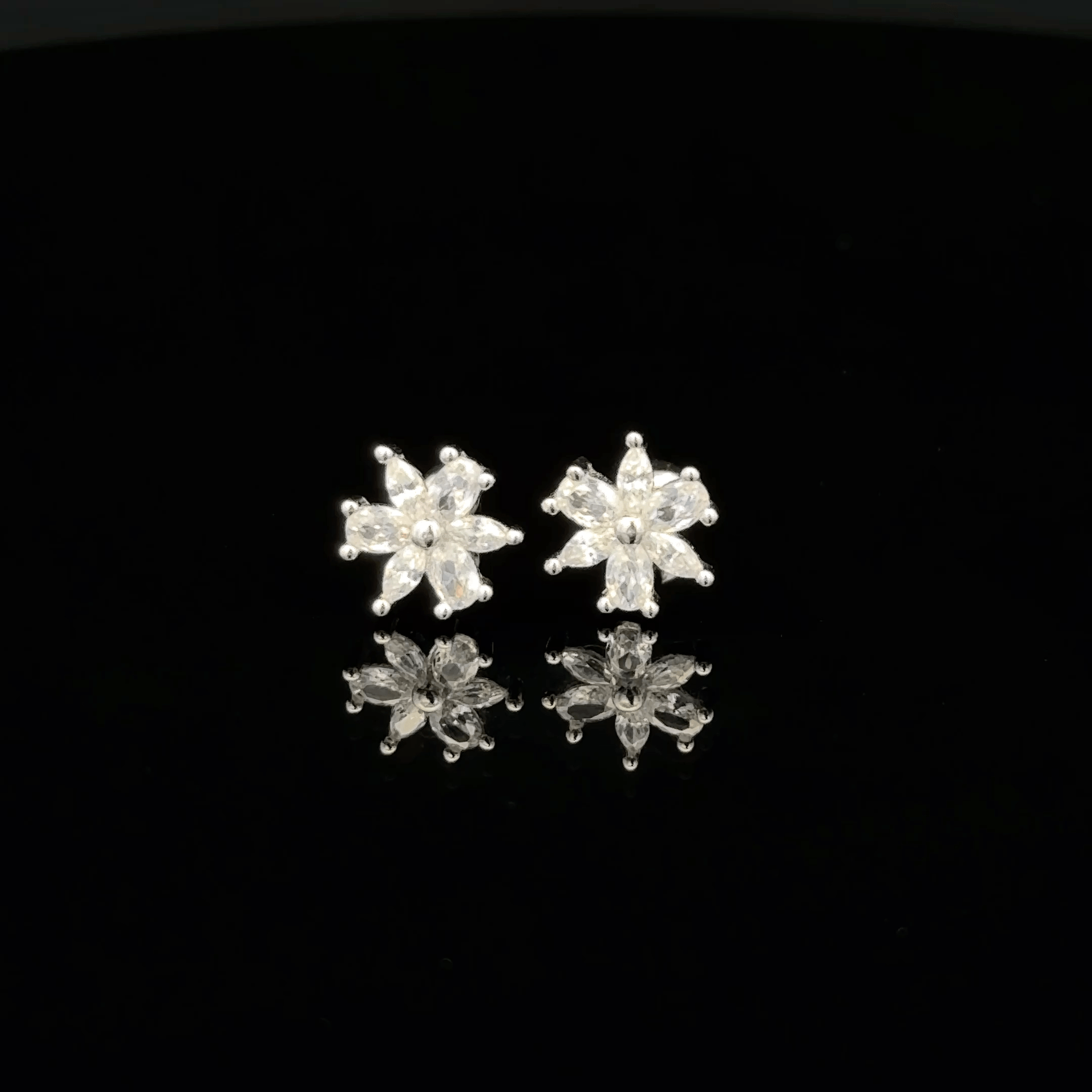 Flower shape second stud