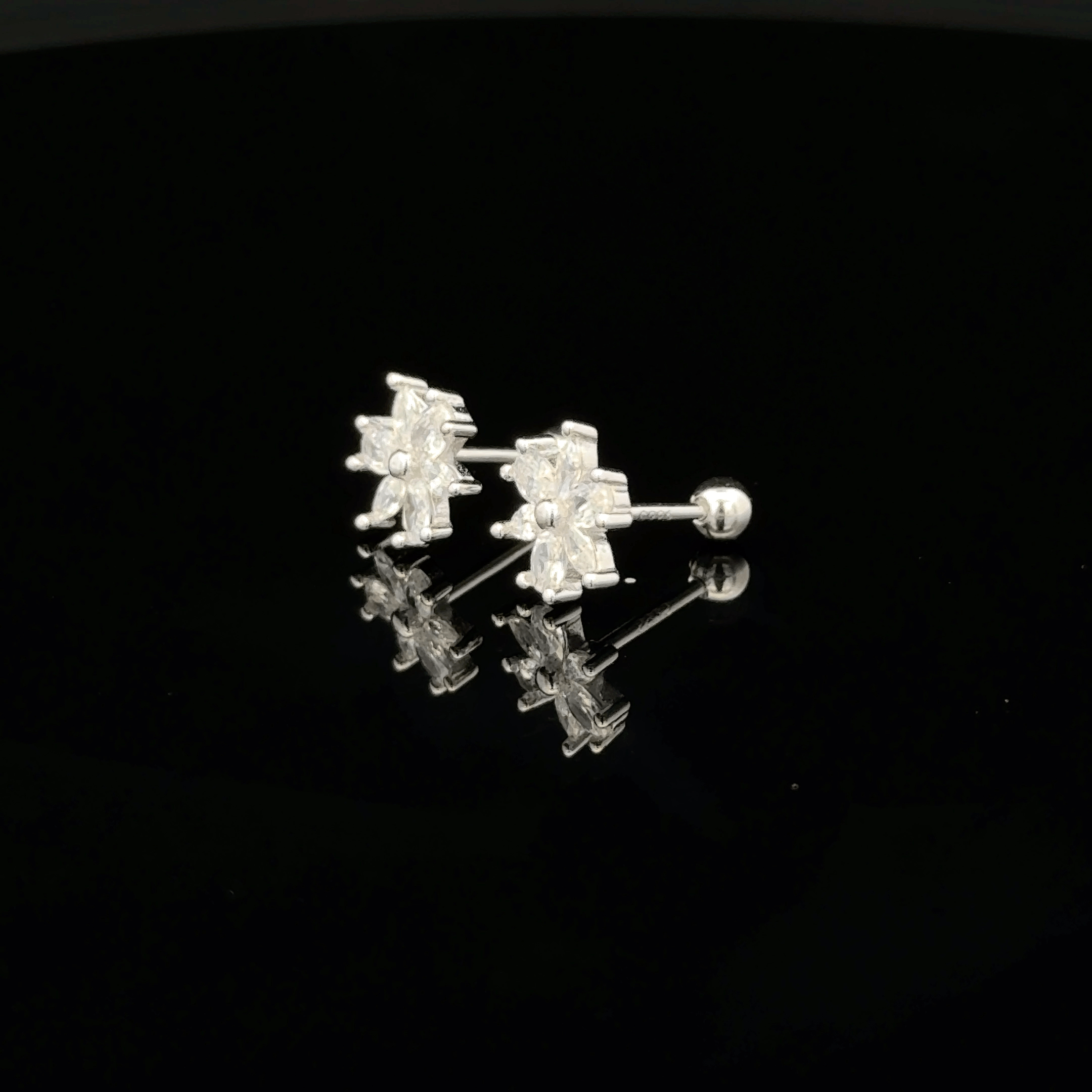 Flower shape second stud