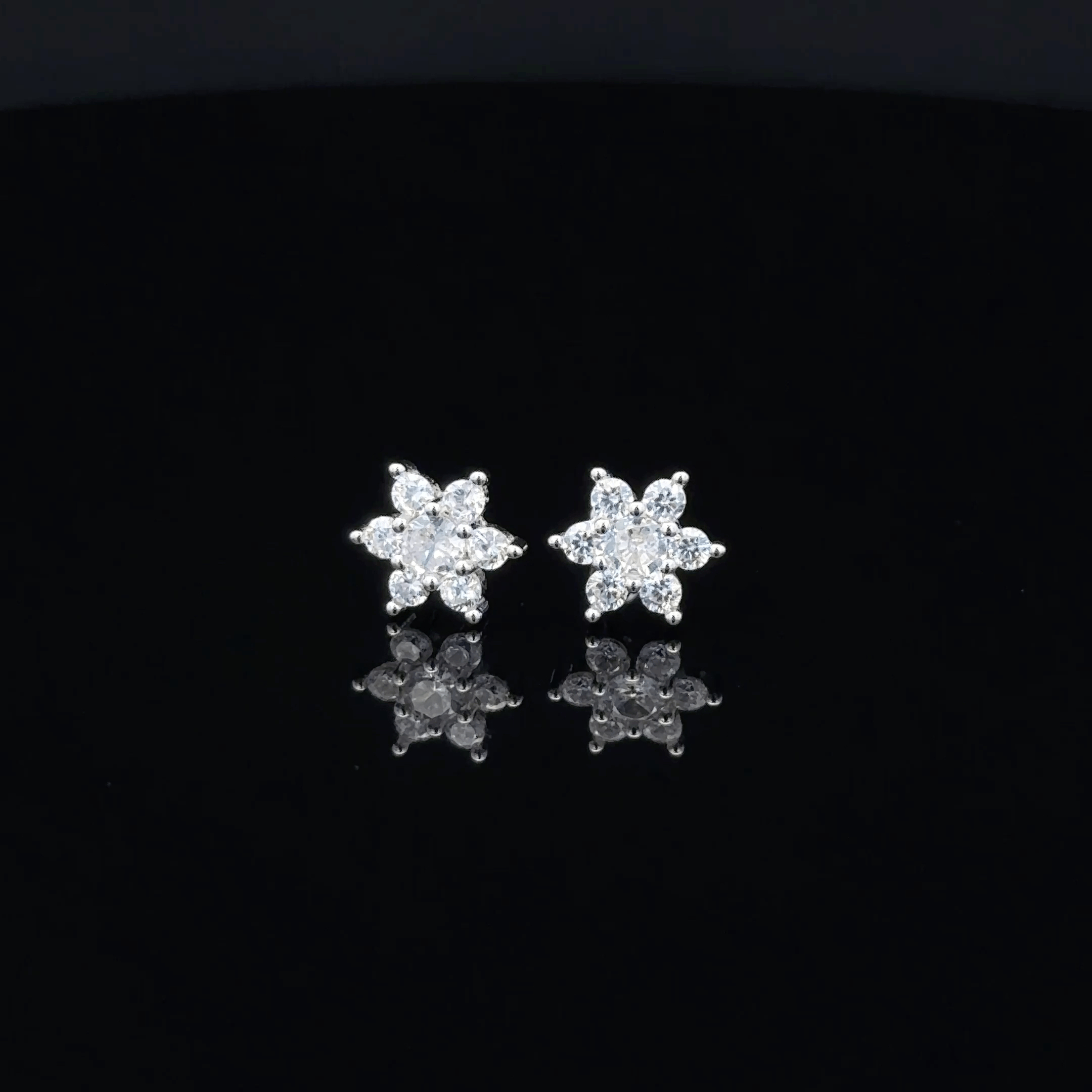 Star shape second stud