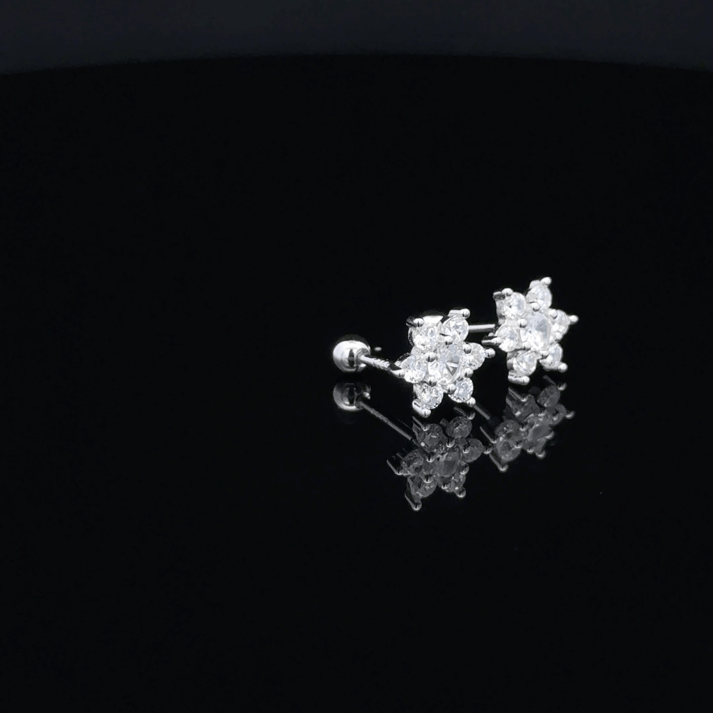 Star shape second stud