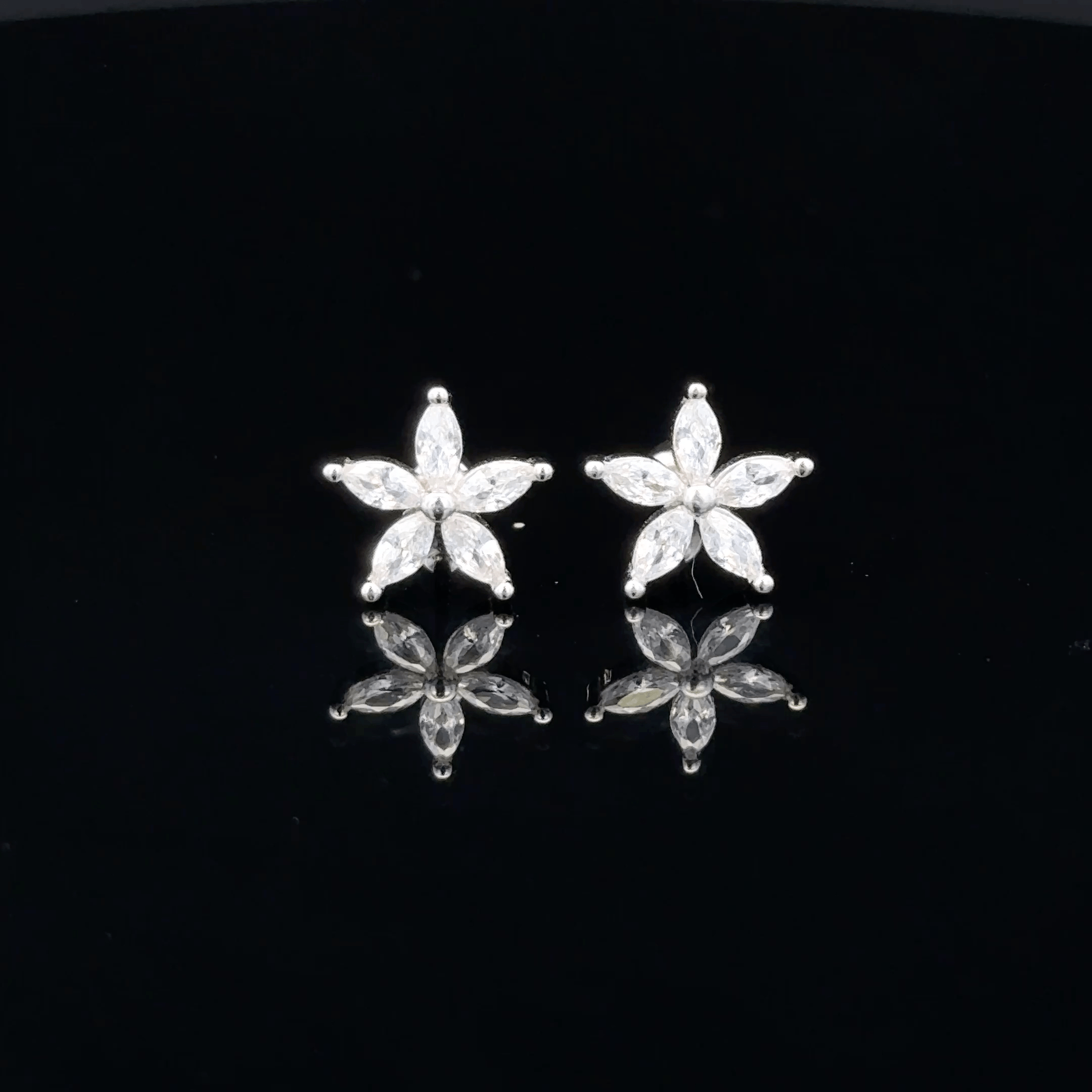 Star shape second stud