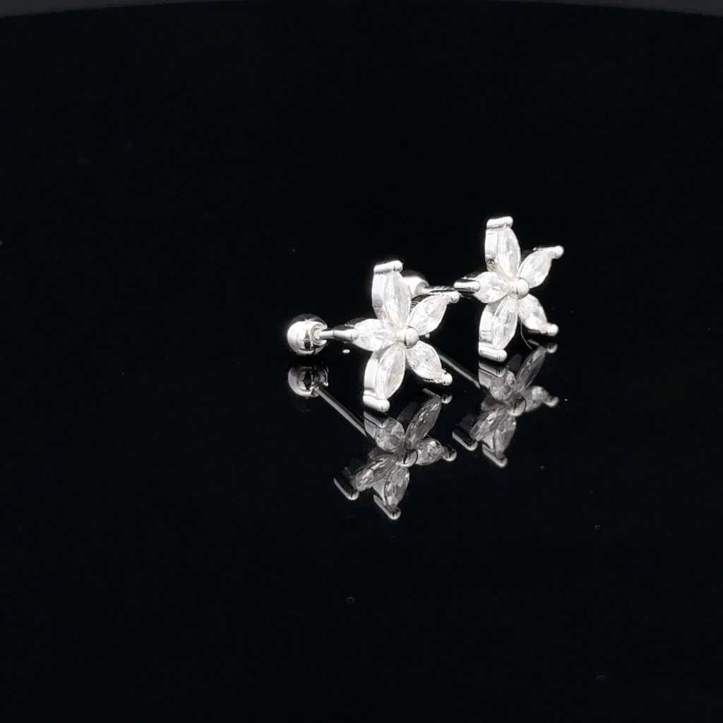 Star shape second stud