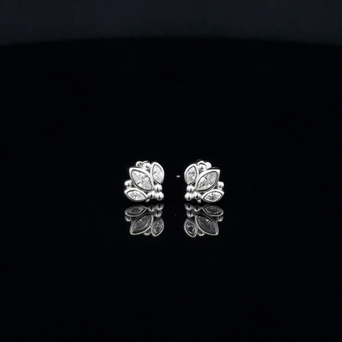 3 Oval Second Stud