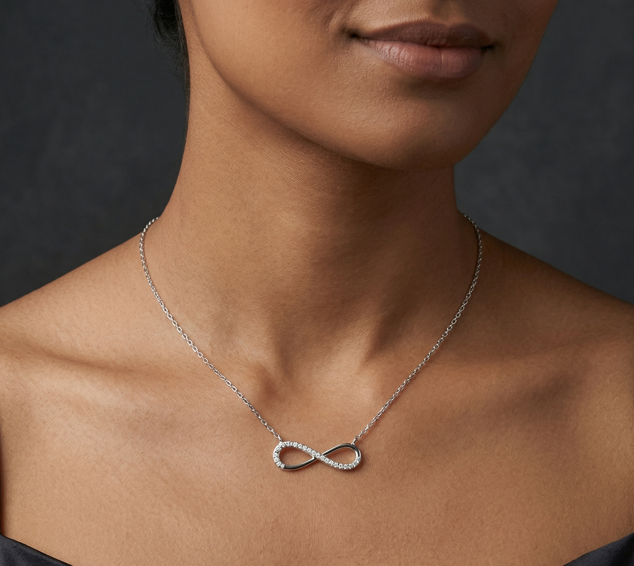 Rhodium infinity chain with pendent