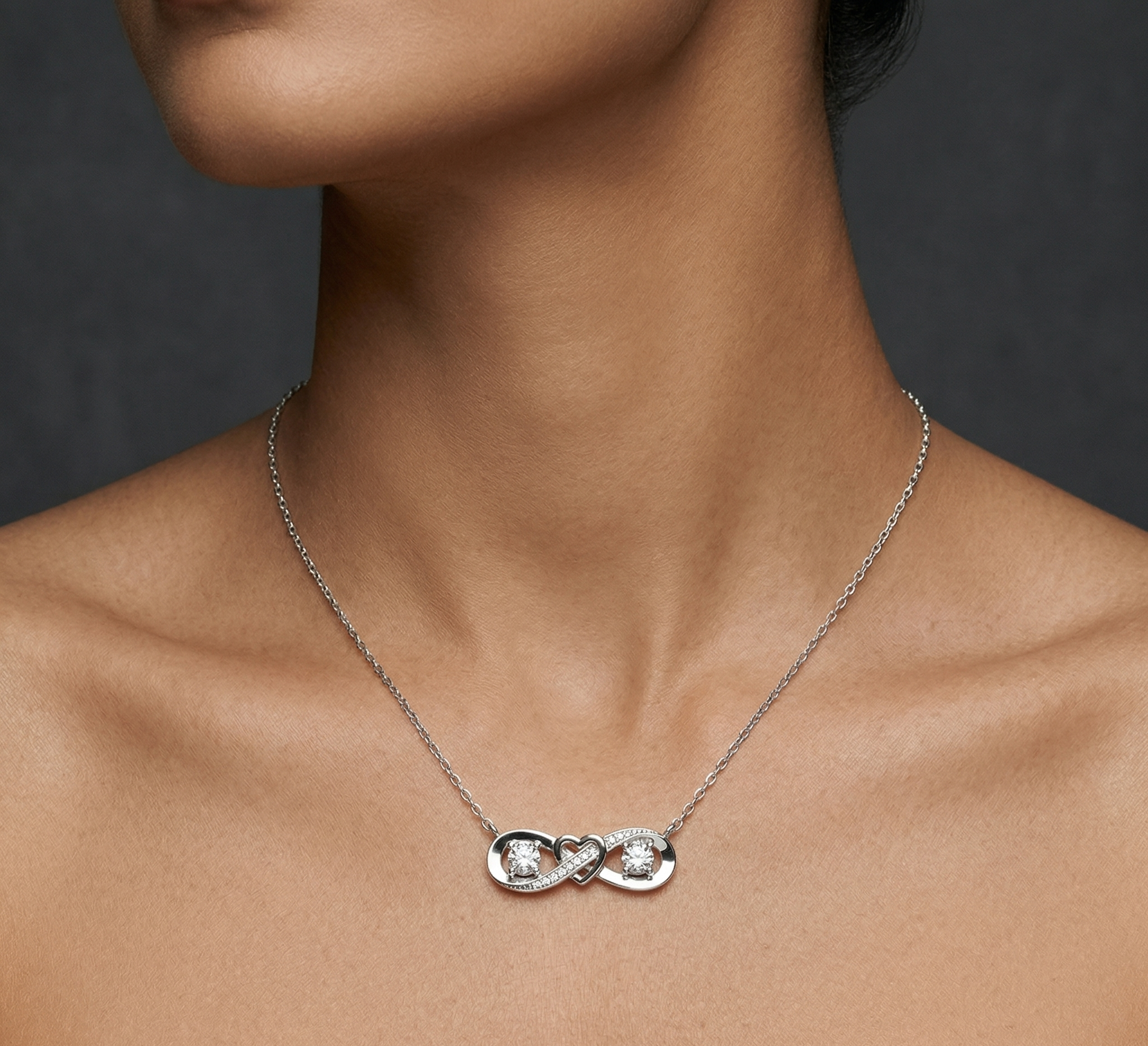 Rhodium infinity chain with pendent