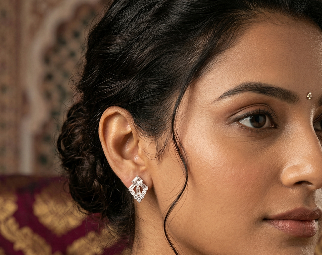 ROSEGOLD INVERSE TRIANGLE EARRING