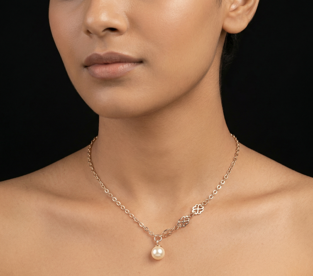 Pearl rose gold chain pendant
