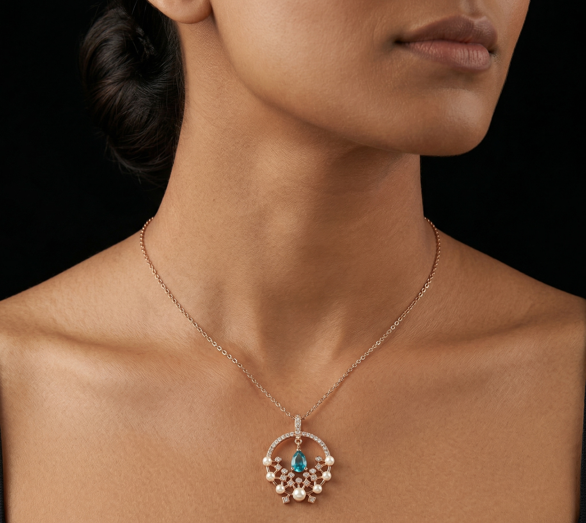 Rosegold Pearl Chain With Pendant