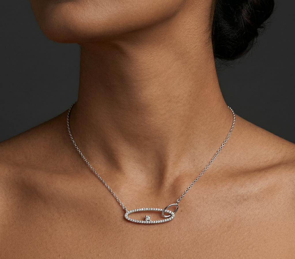 Rhodium circle chain with pendent
