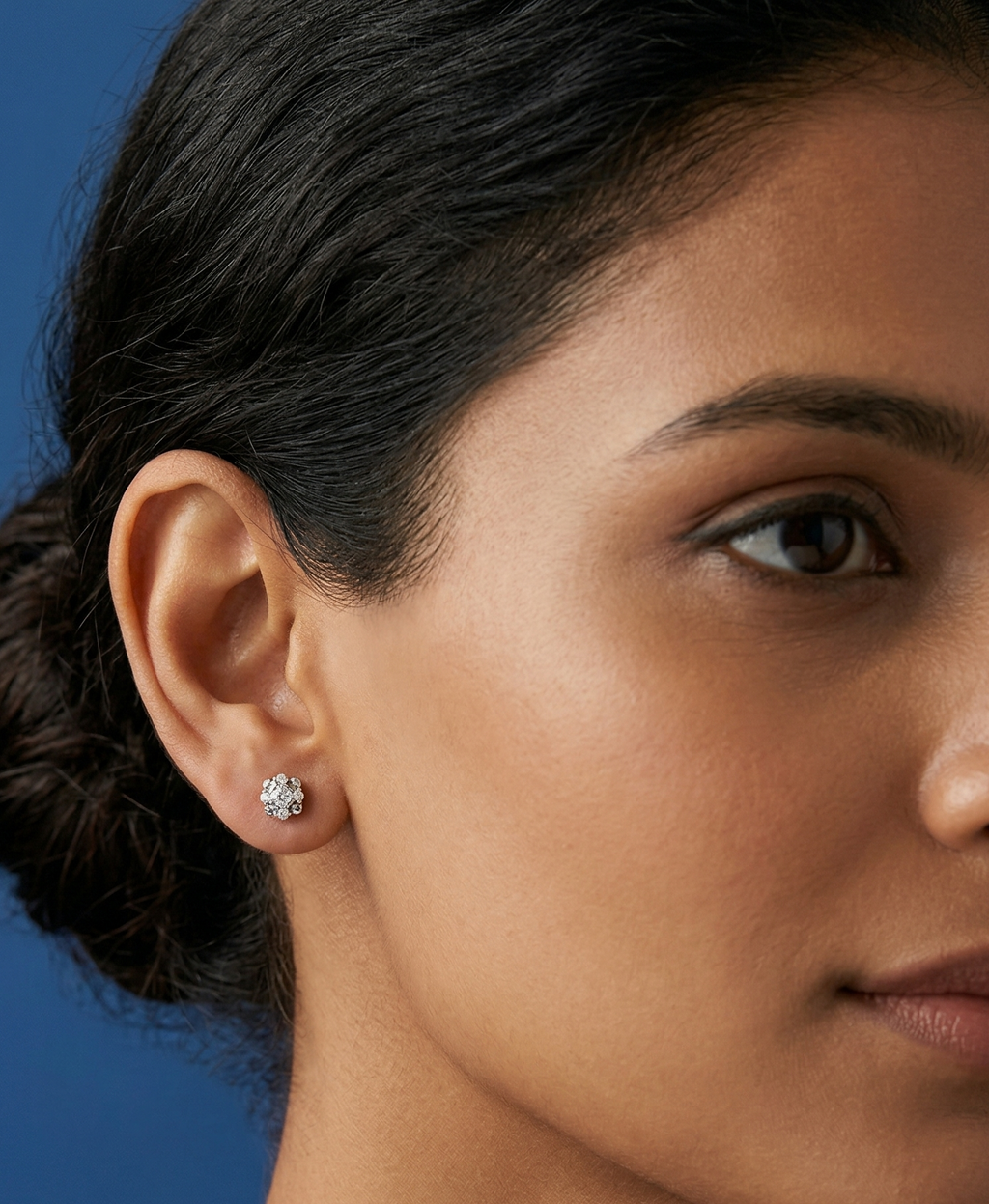 Multistone white earrings