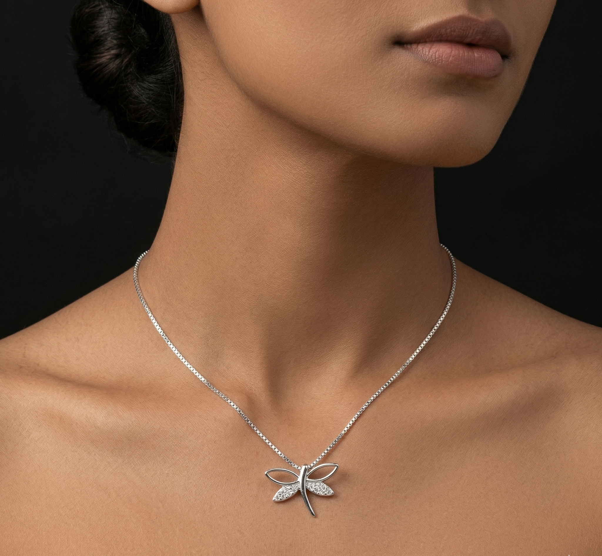Dragon Fly Chain Pendant