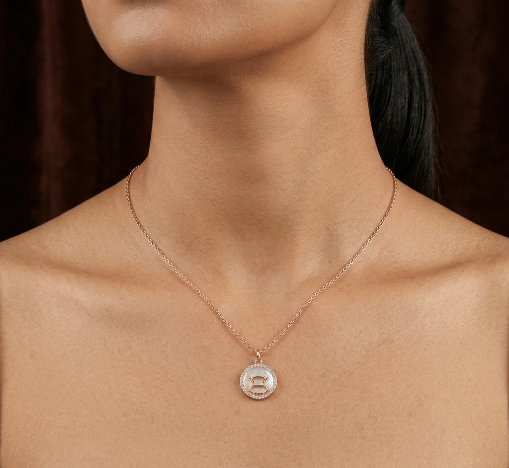 Piggy Circle Chain