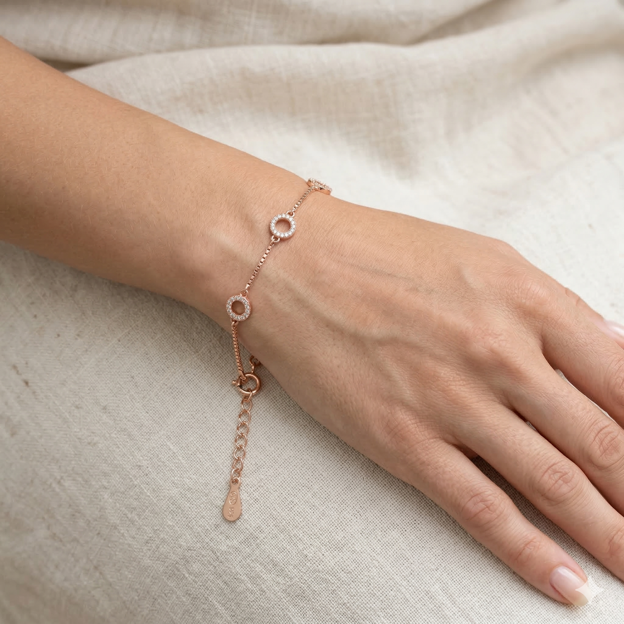 Circle Rosegold Bracelet
