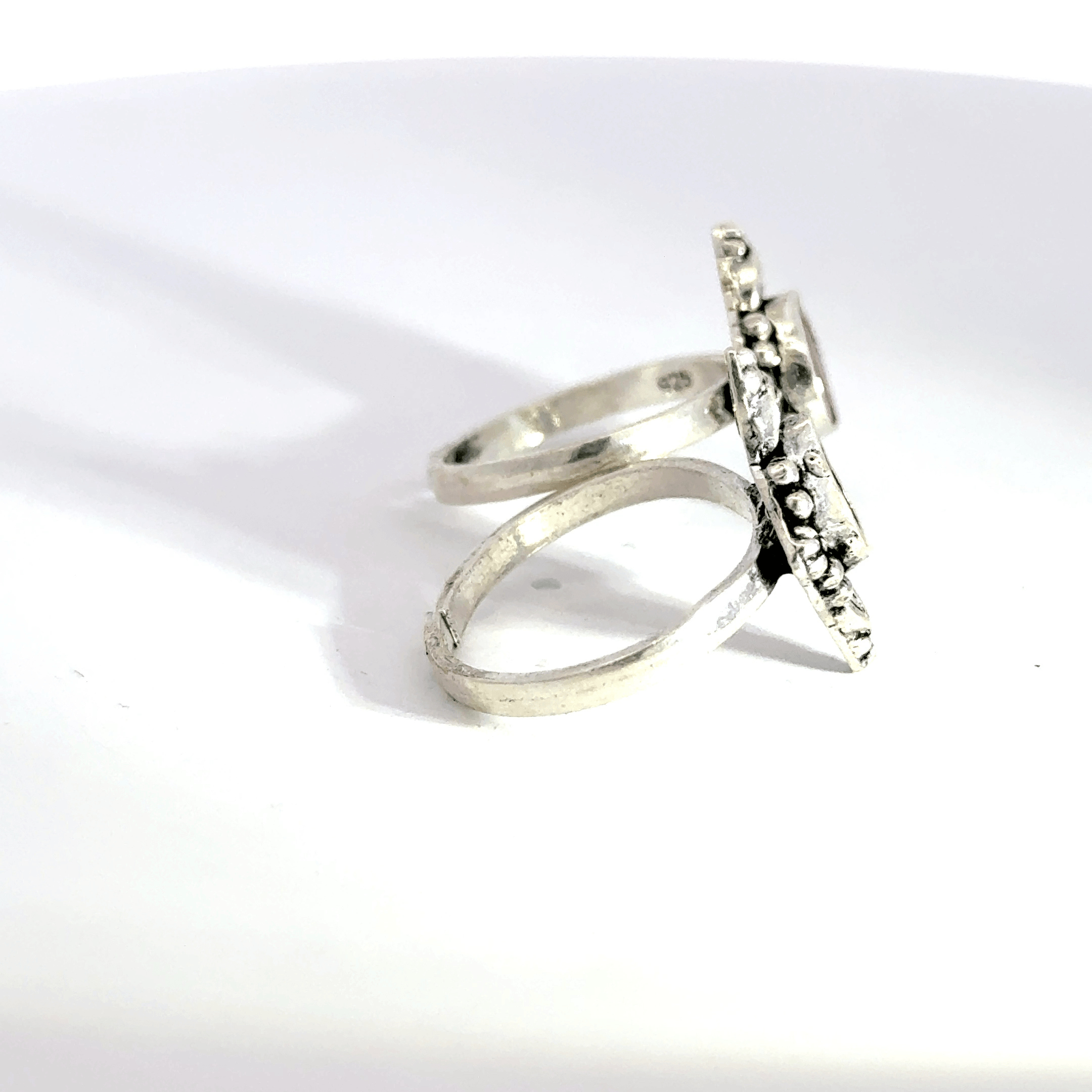 Antique Stone Toerings