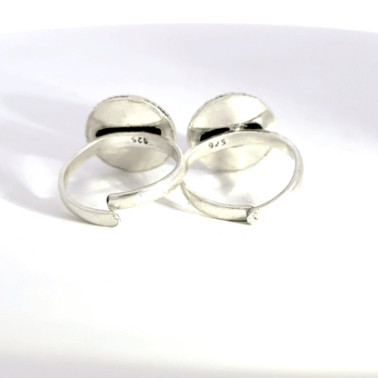 Antique Stone Toerings