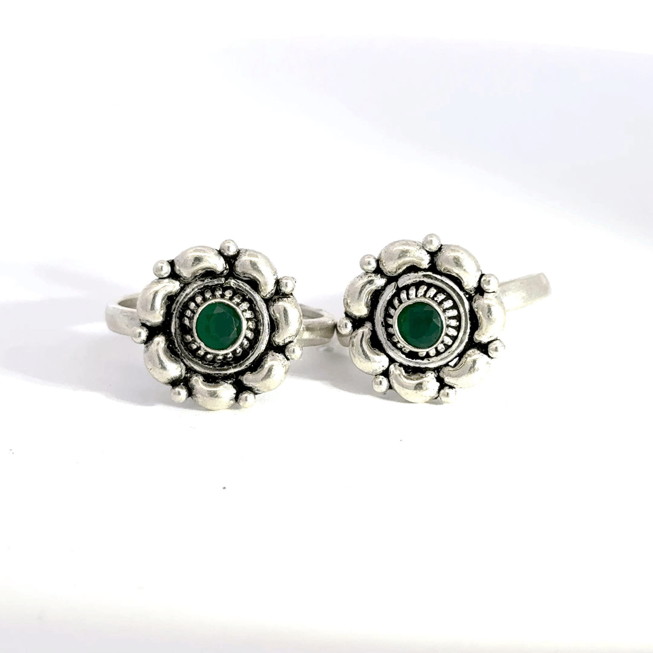 Antique Stone Toerings