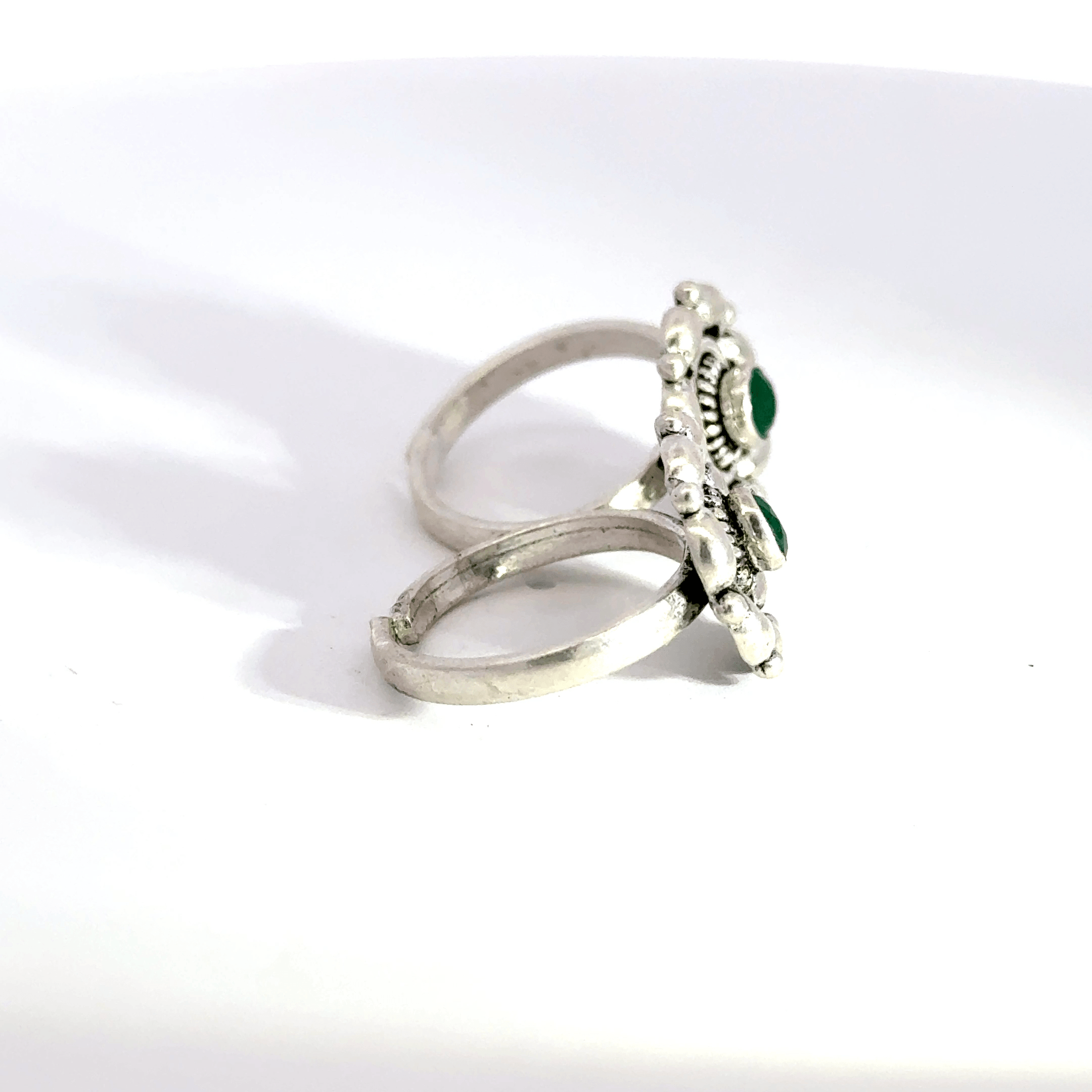 Antique Stone Toerings