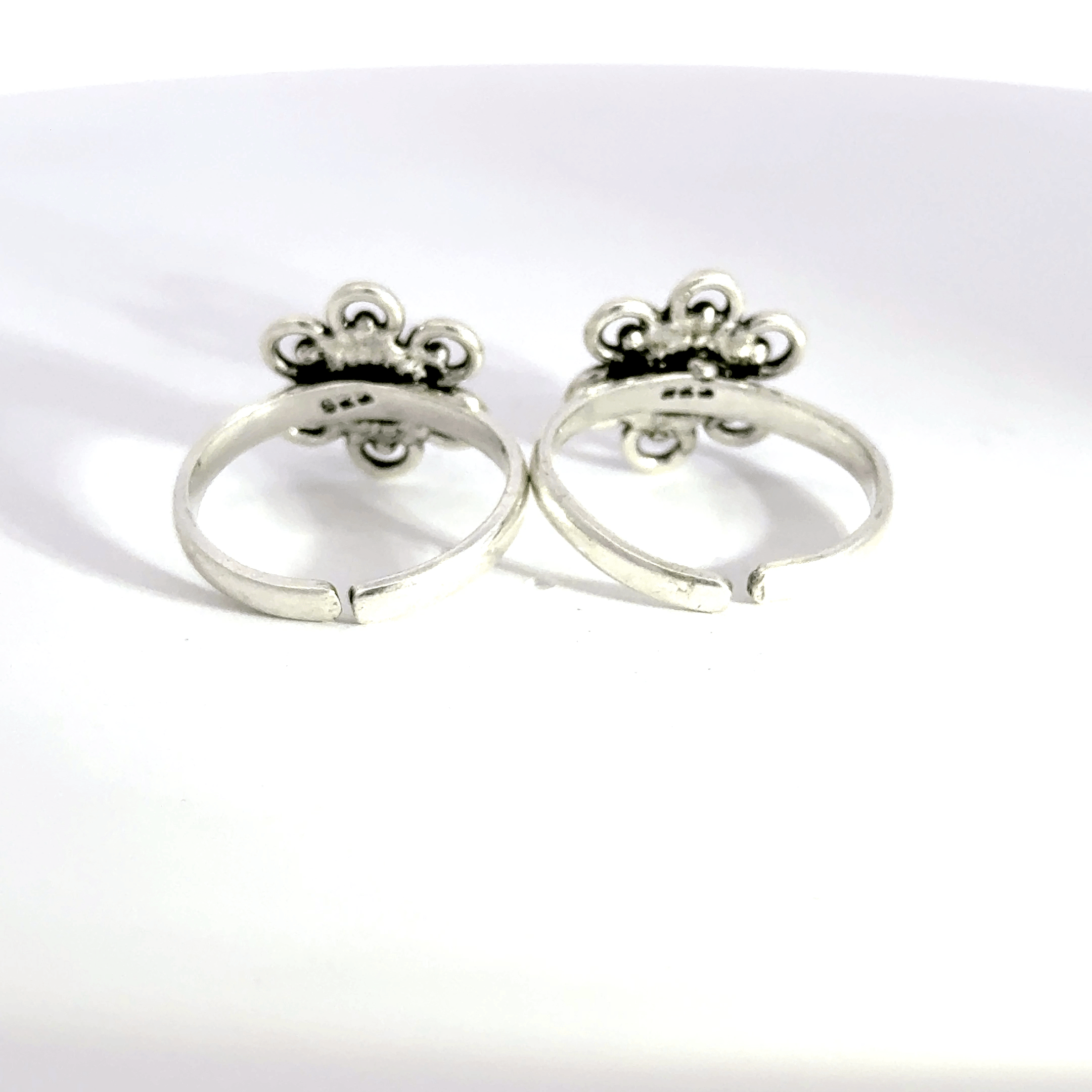 Antique Stone Toerings