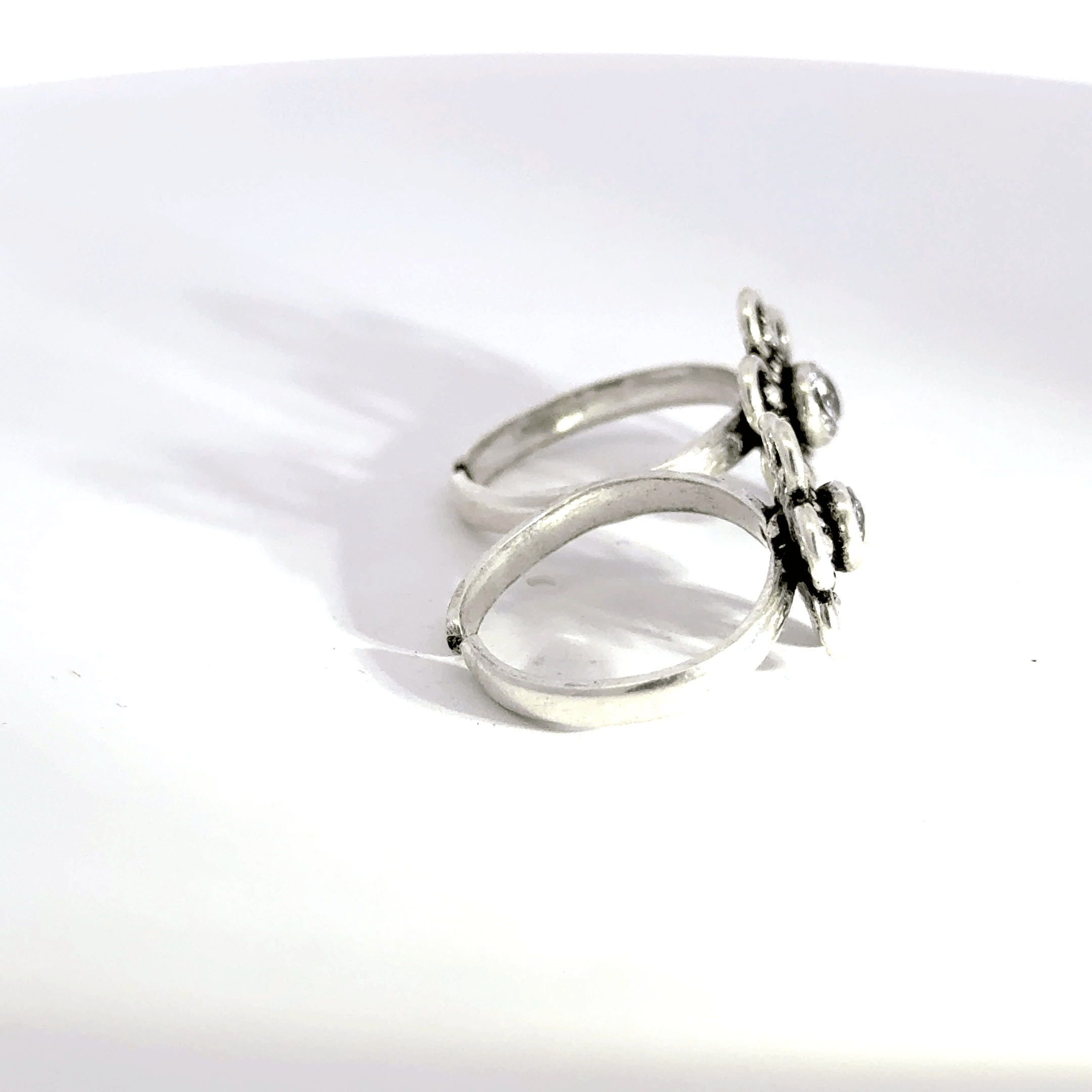 Antique Stone Toerings