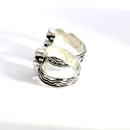 Antique Stone Toerings
