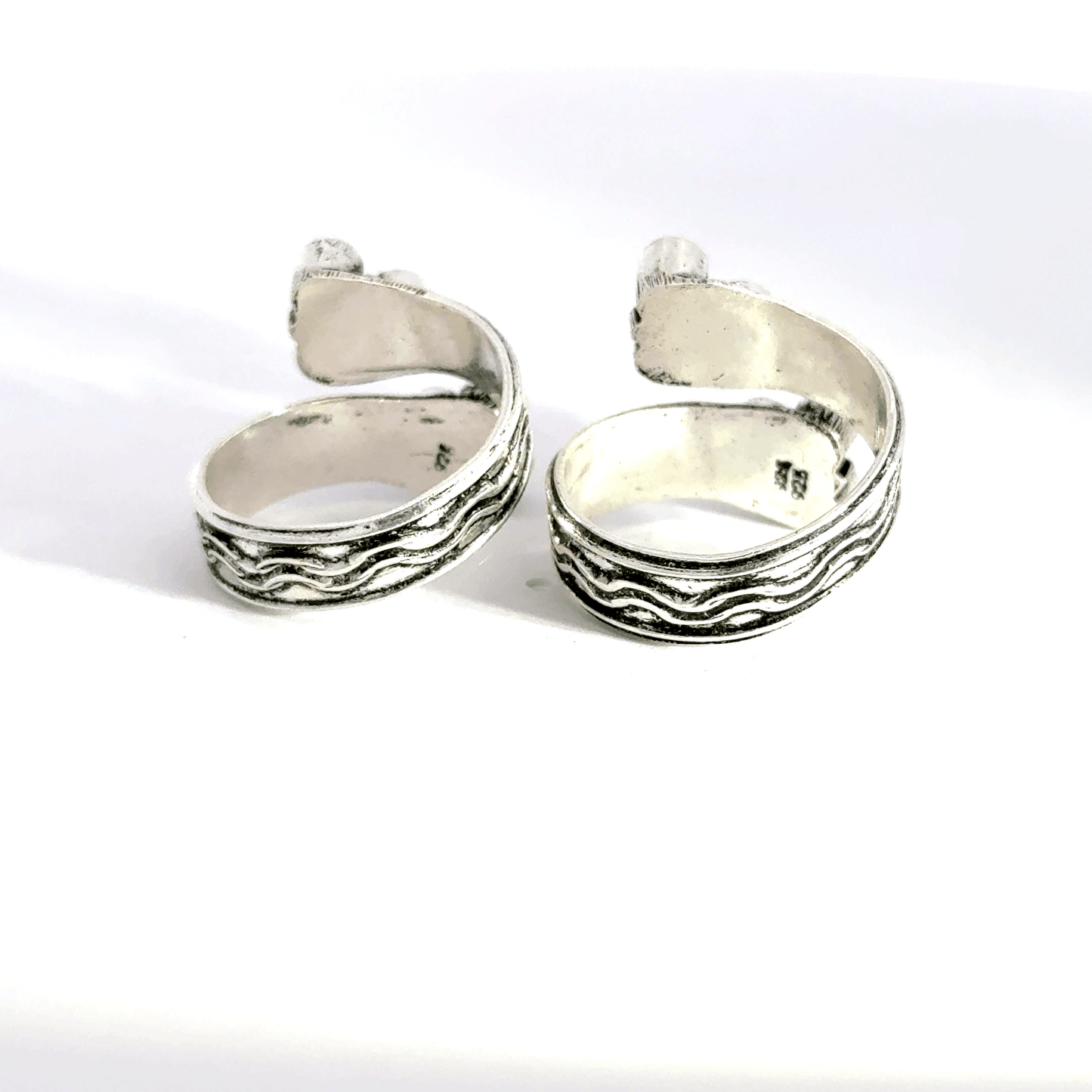 Antique Stone Toerings
