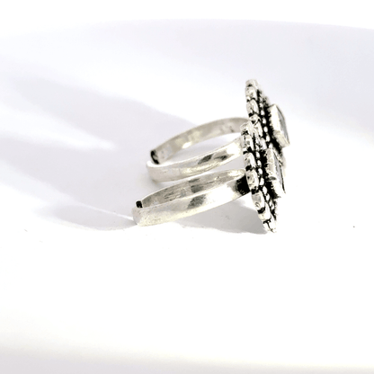Antique Stone Toerings