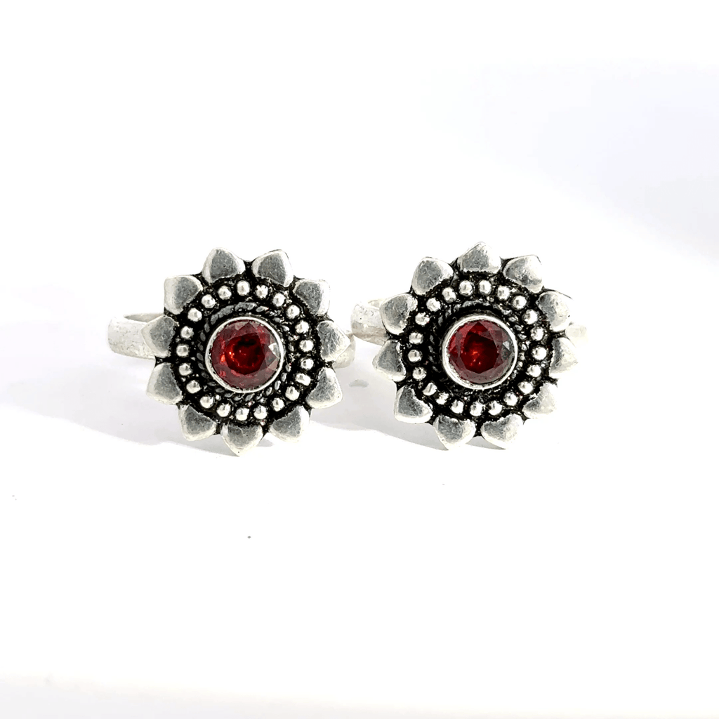 Antique Stone Toerings