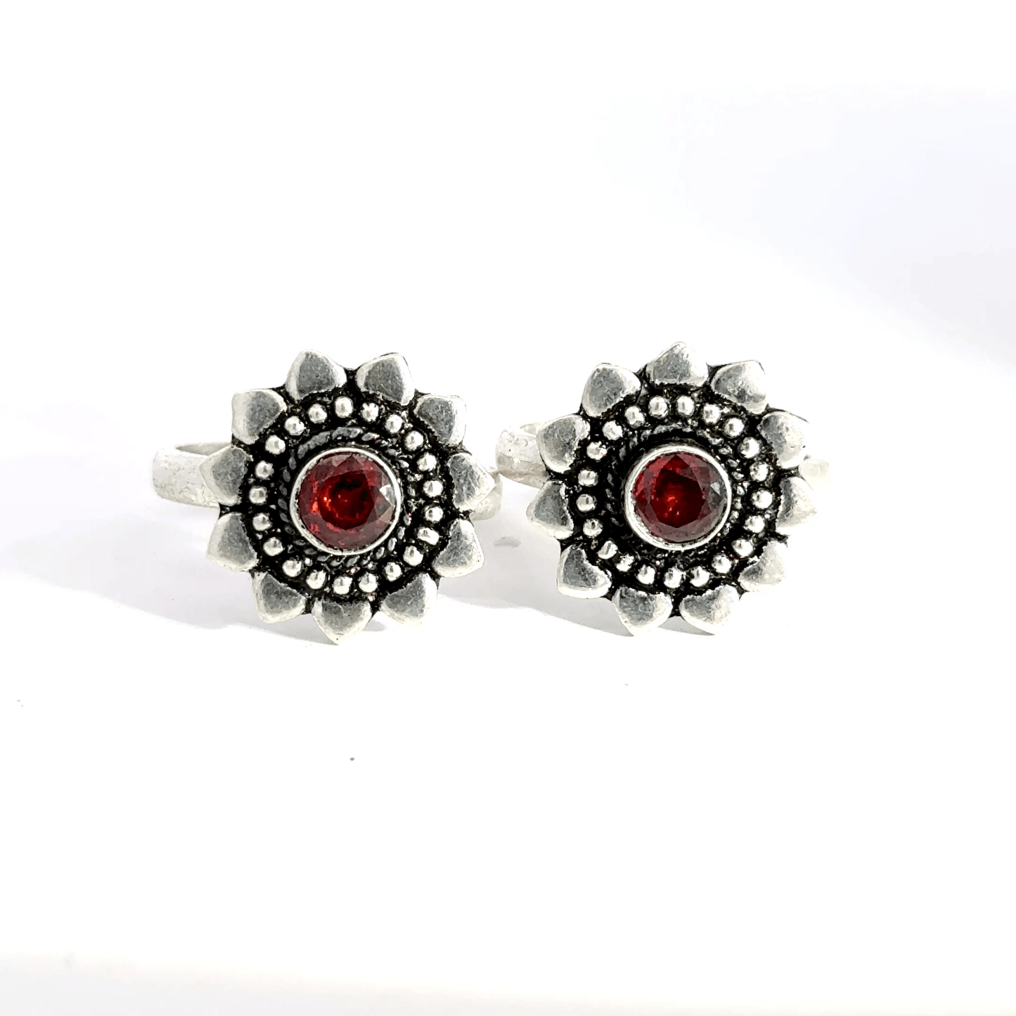 Antique Stone Toerings