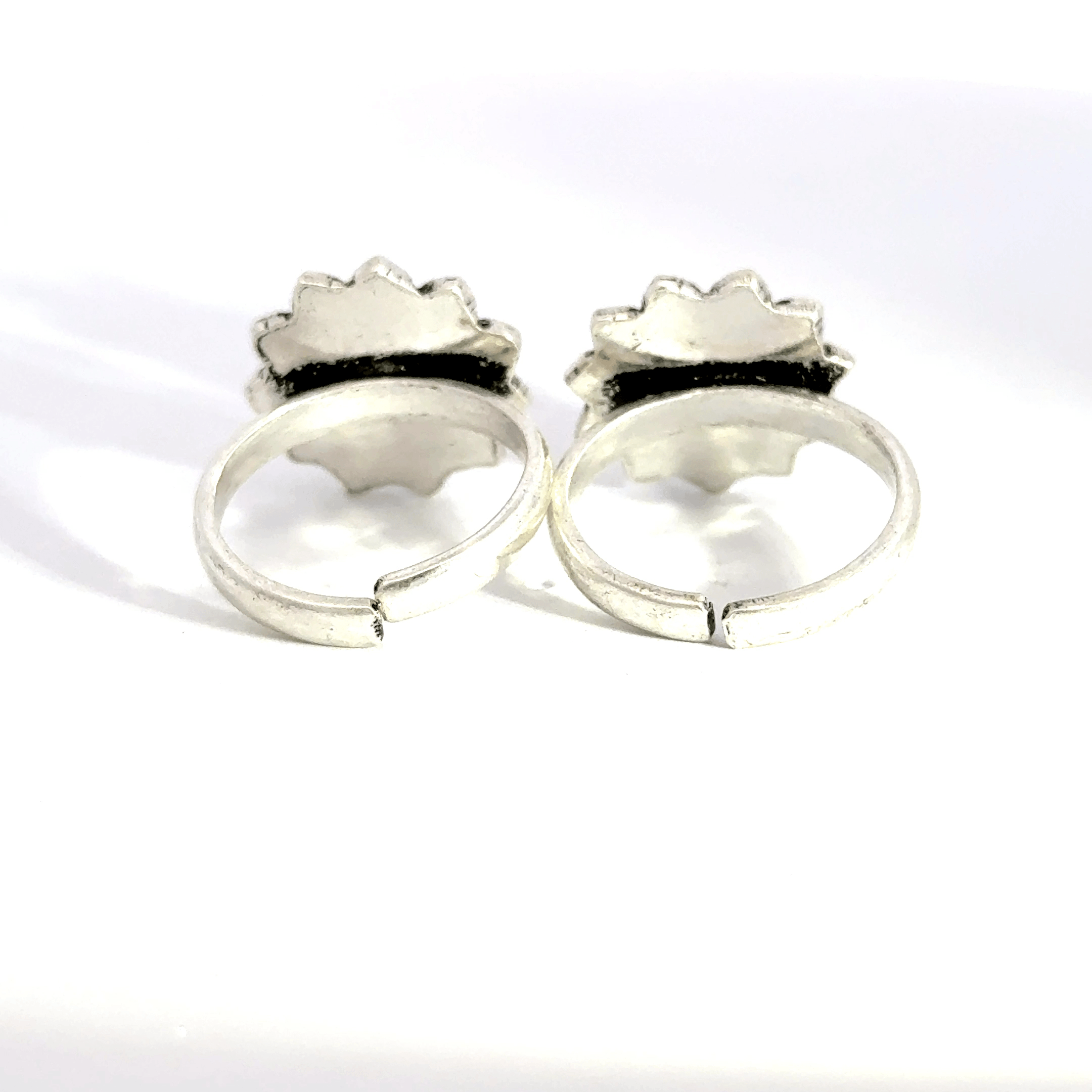 Antique Stone Toerings