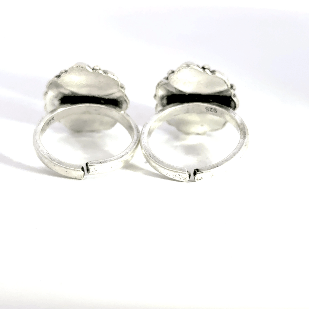 Antique Stone Toerings