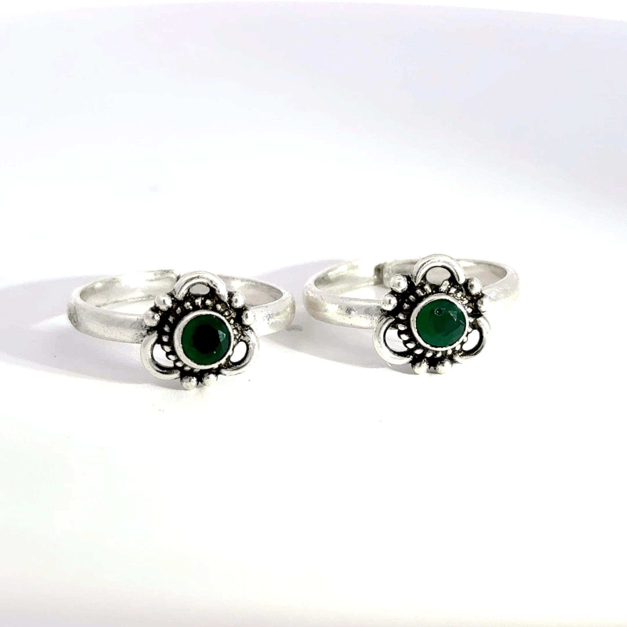 Antique Stone Toerings